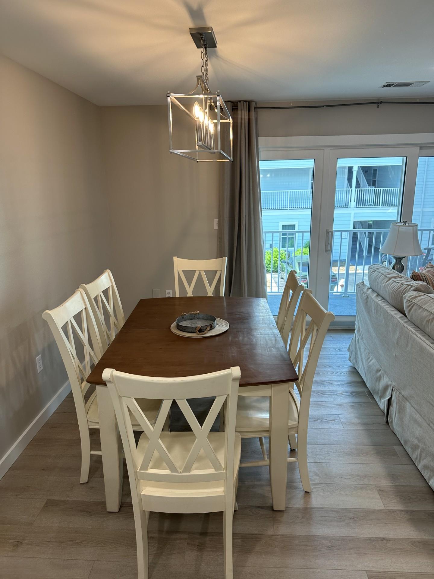 Beachside Villas 523 10