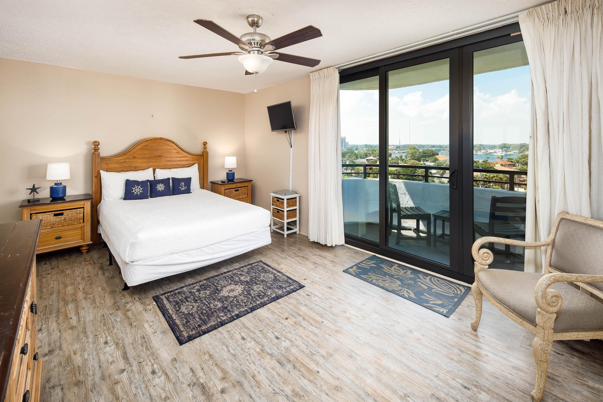 Nautilus Unit 1701 11