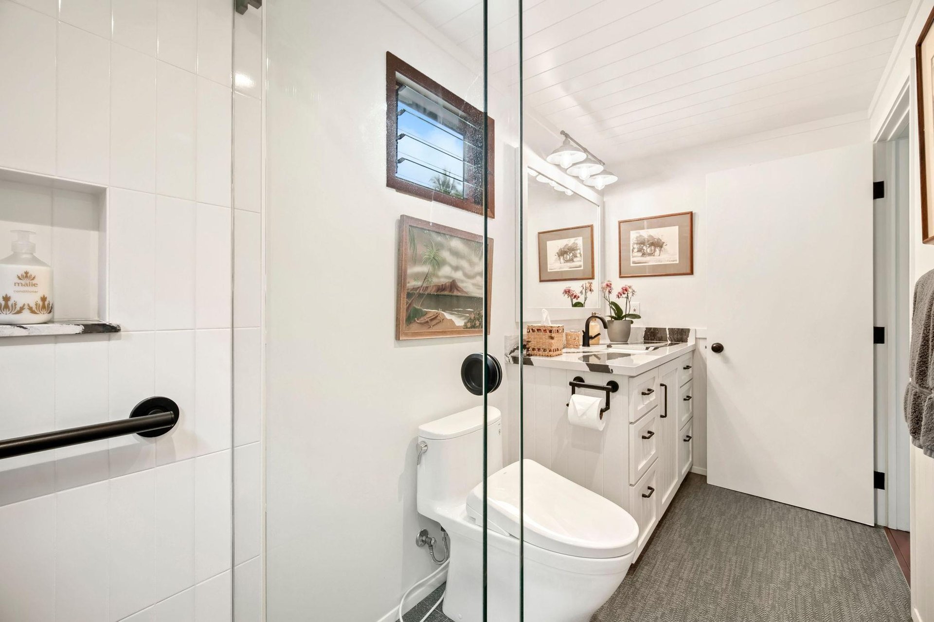 Hanalei Happy Place Main House 27