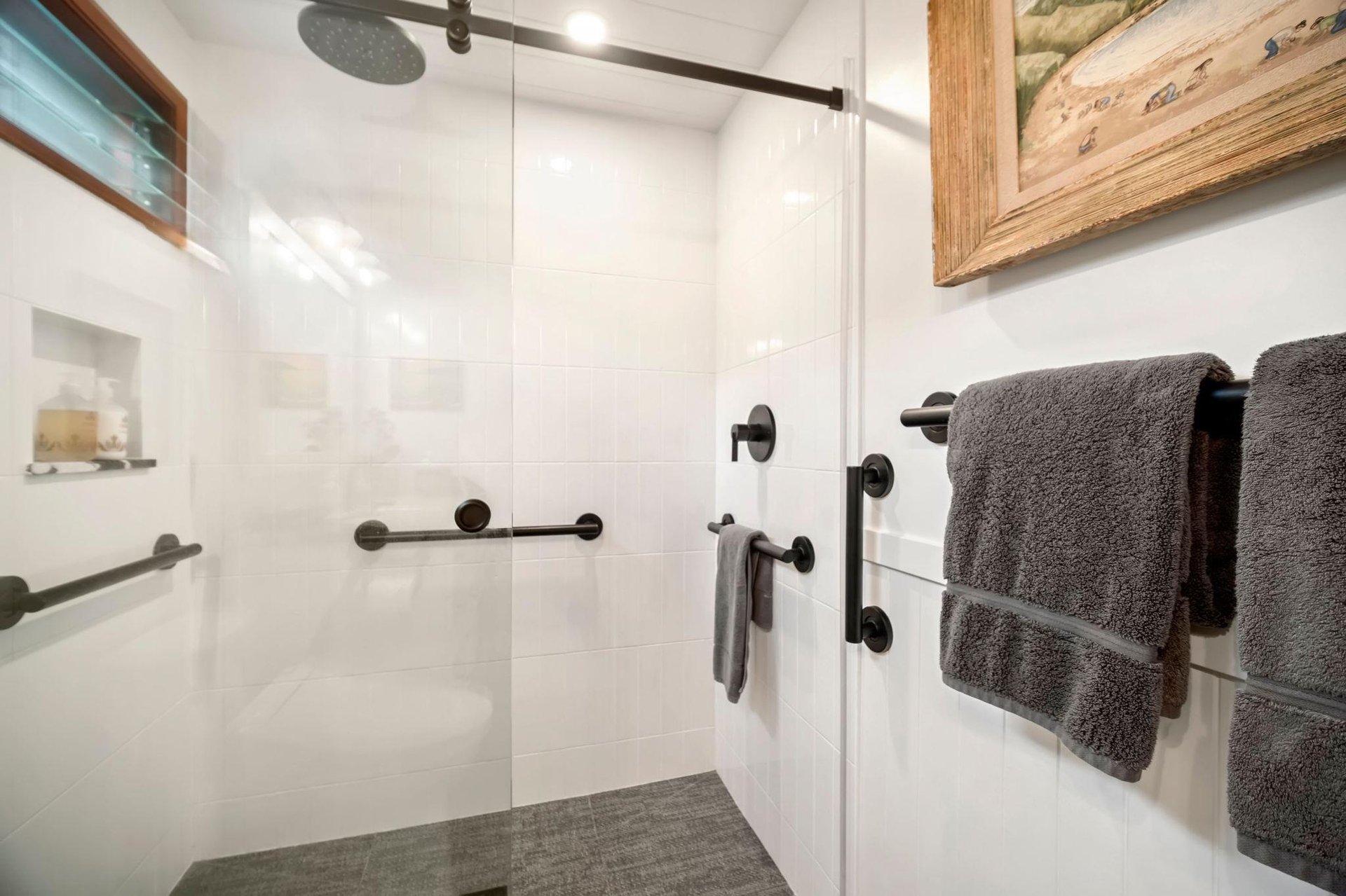 Hanalei Happy Place Main House 29