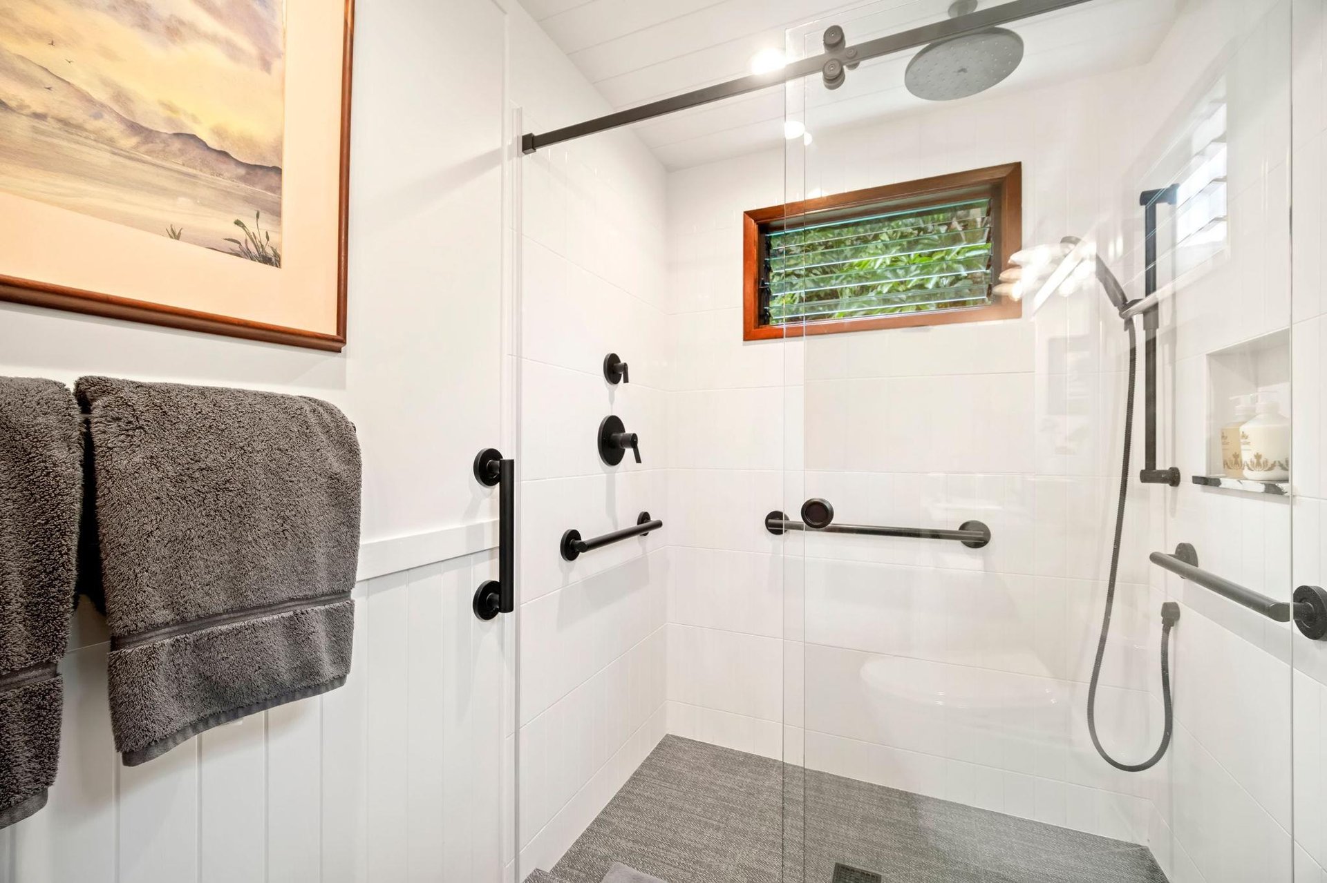 Hanalei Happy Place Main House 33