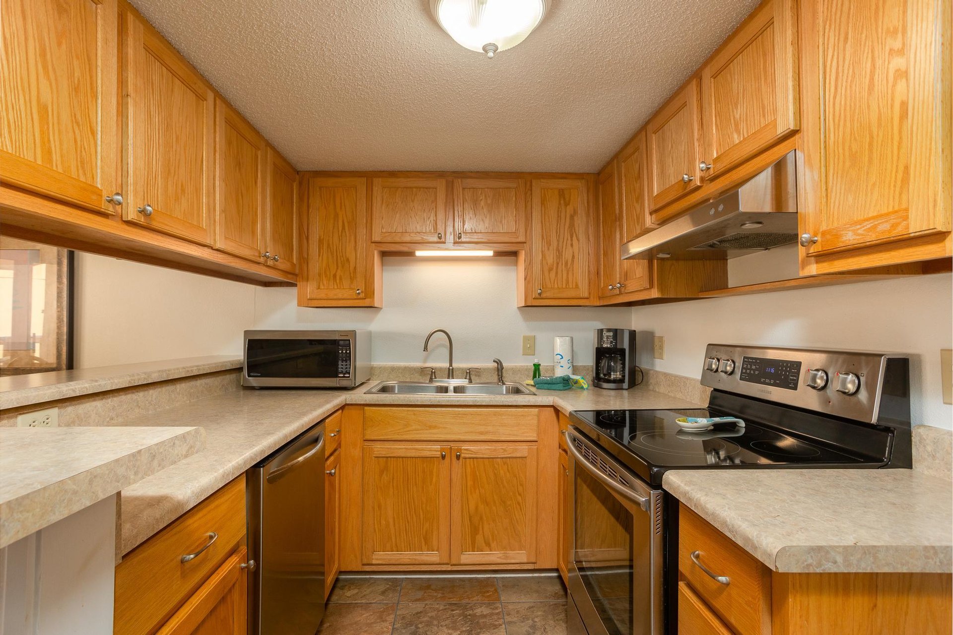 Regency Cabanas E2 12