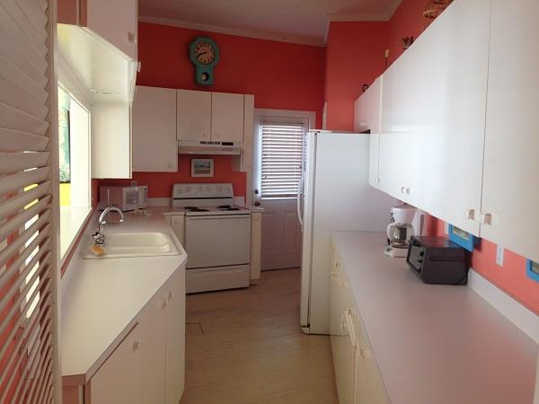 Birdcage  Pet Friendly 12