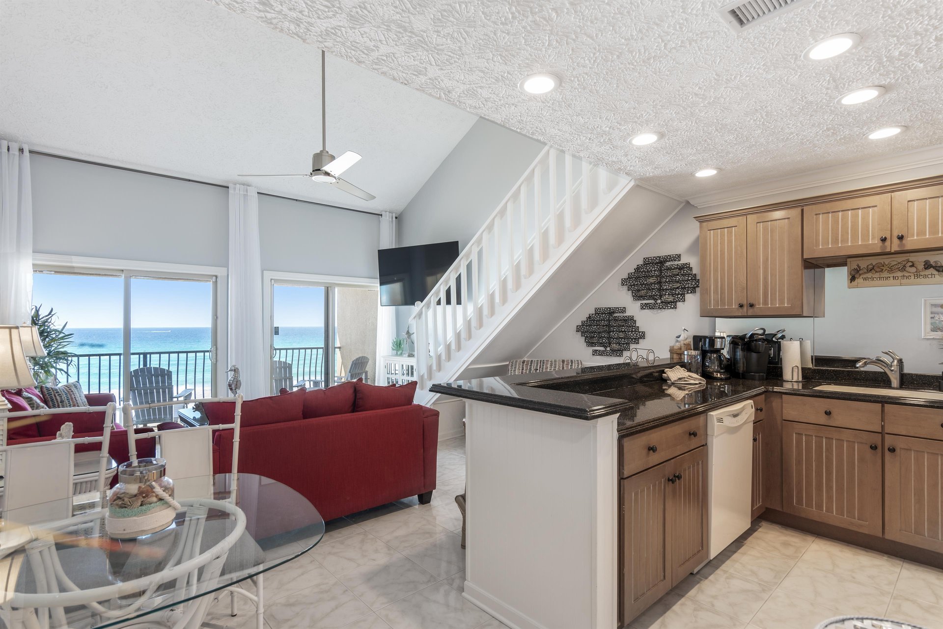 Coral Reef Club 43 6