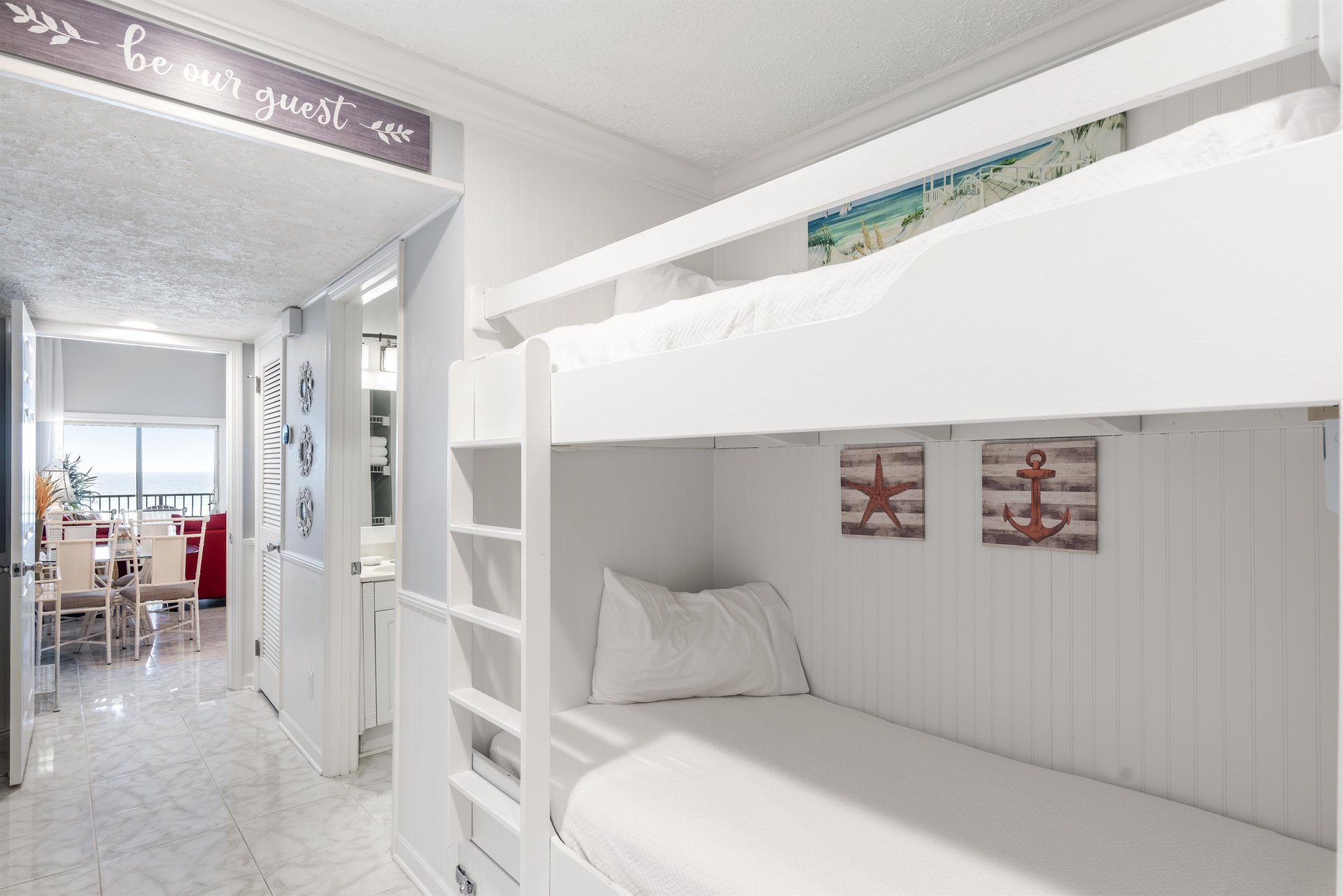 Coral Reef Club 43 9