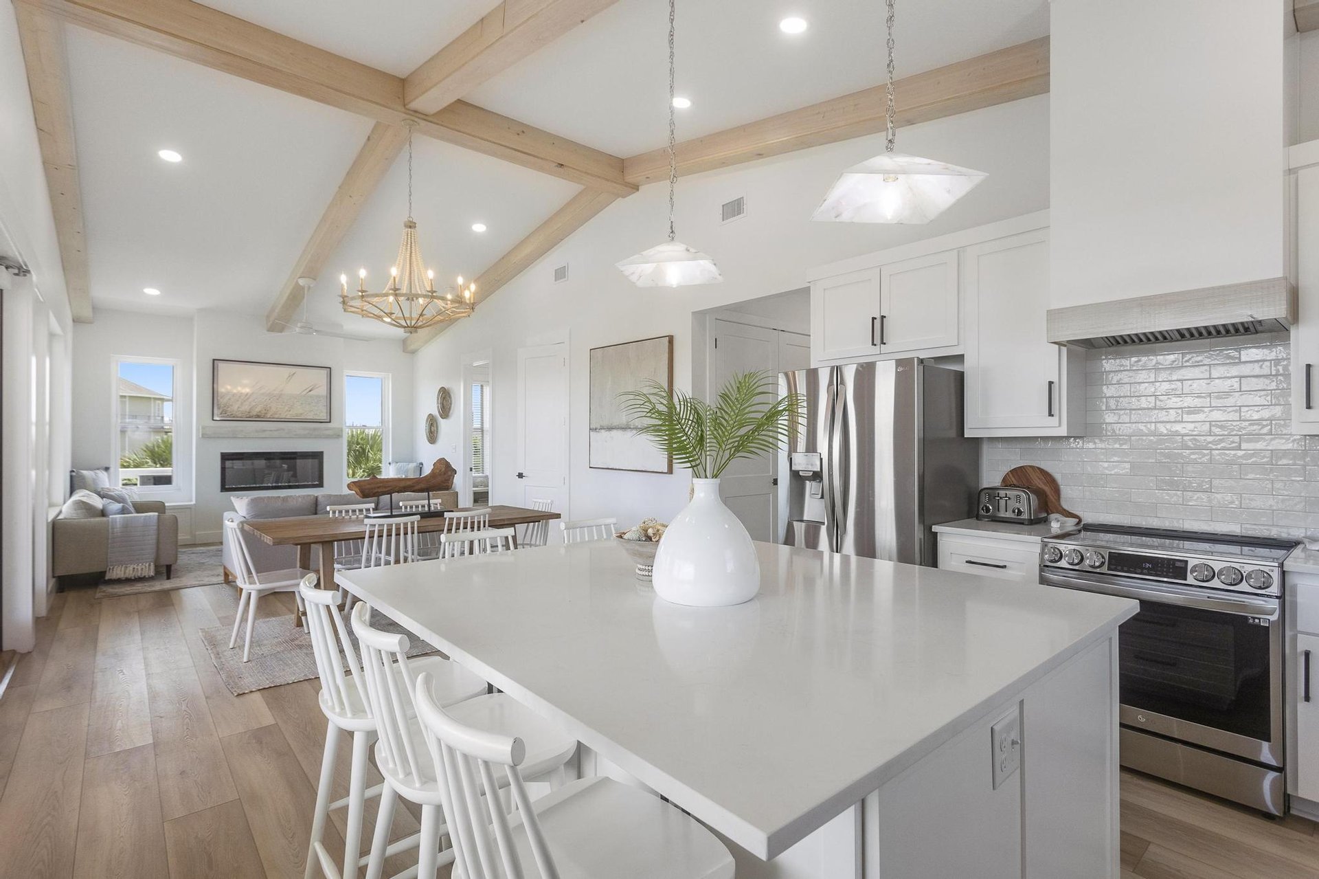 Via De Luna 222  Driftwood 4