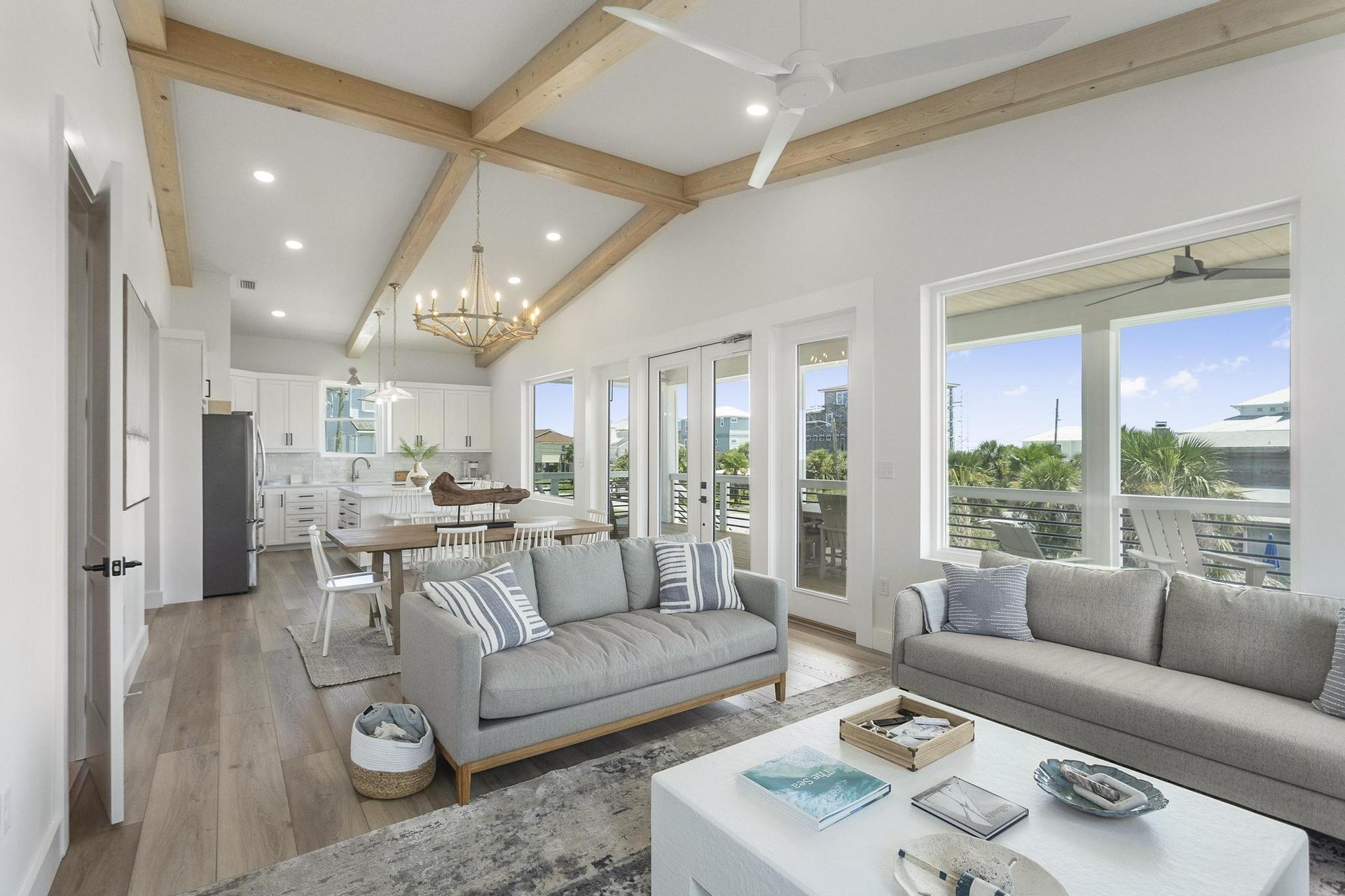 Via De Luna 222  Driftwood 13