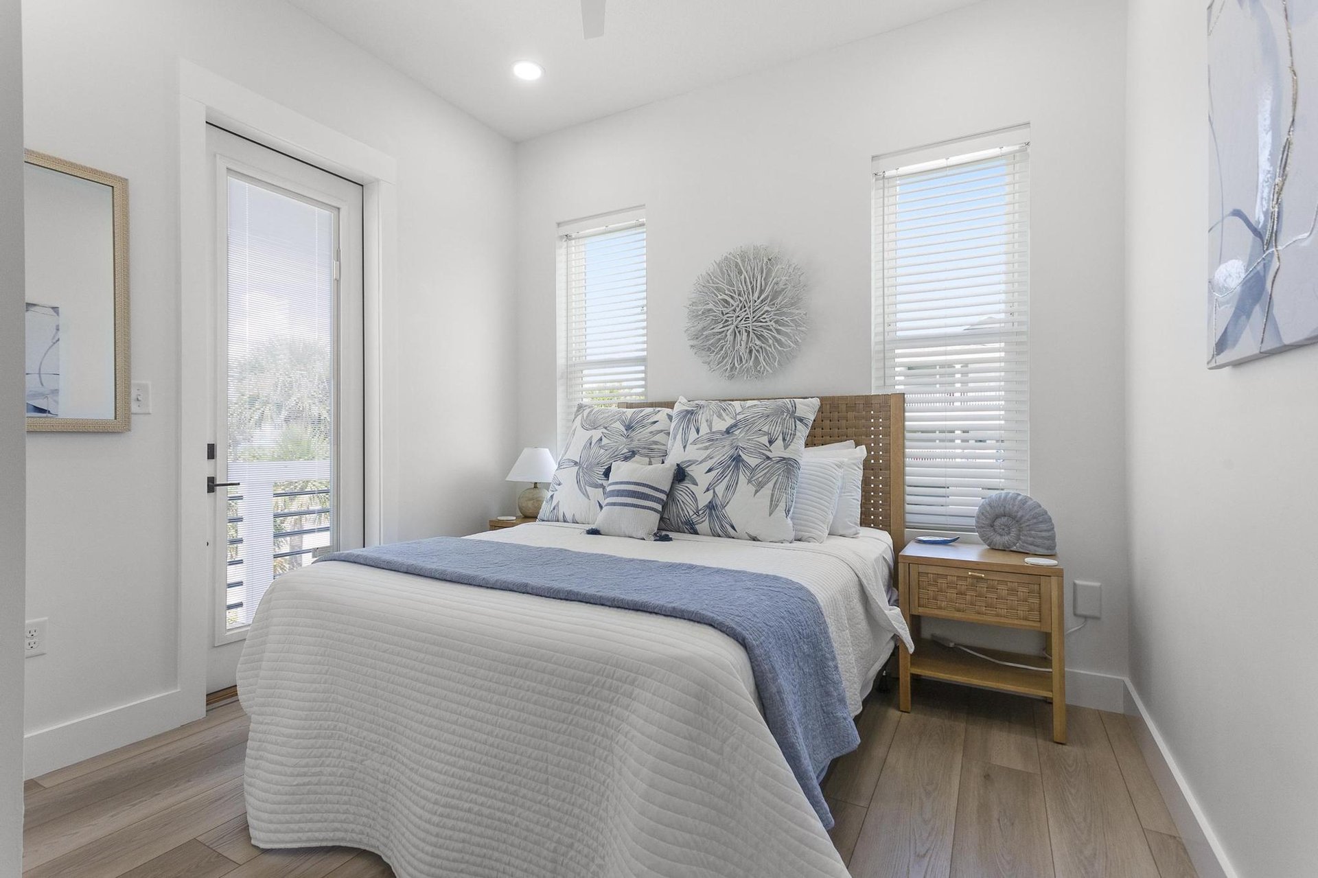 Via De Luna 222  Driftwood 20