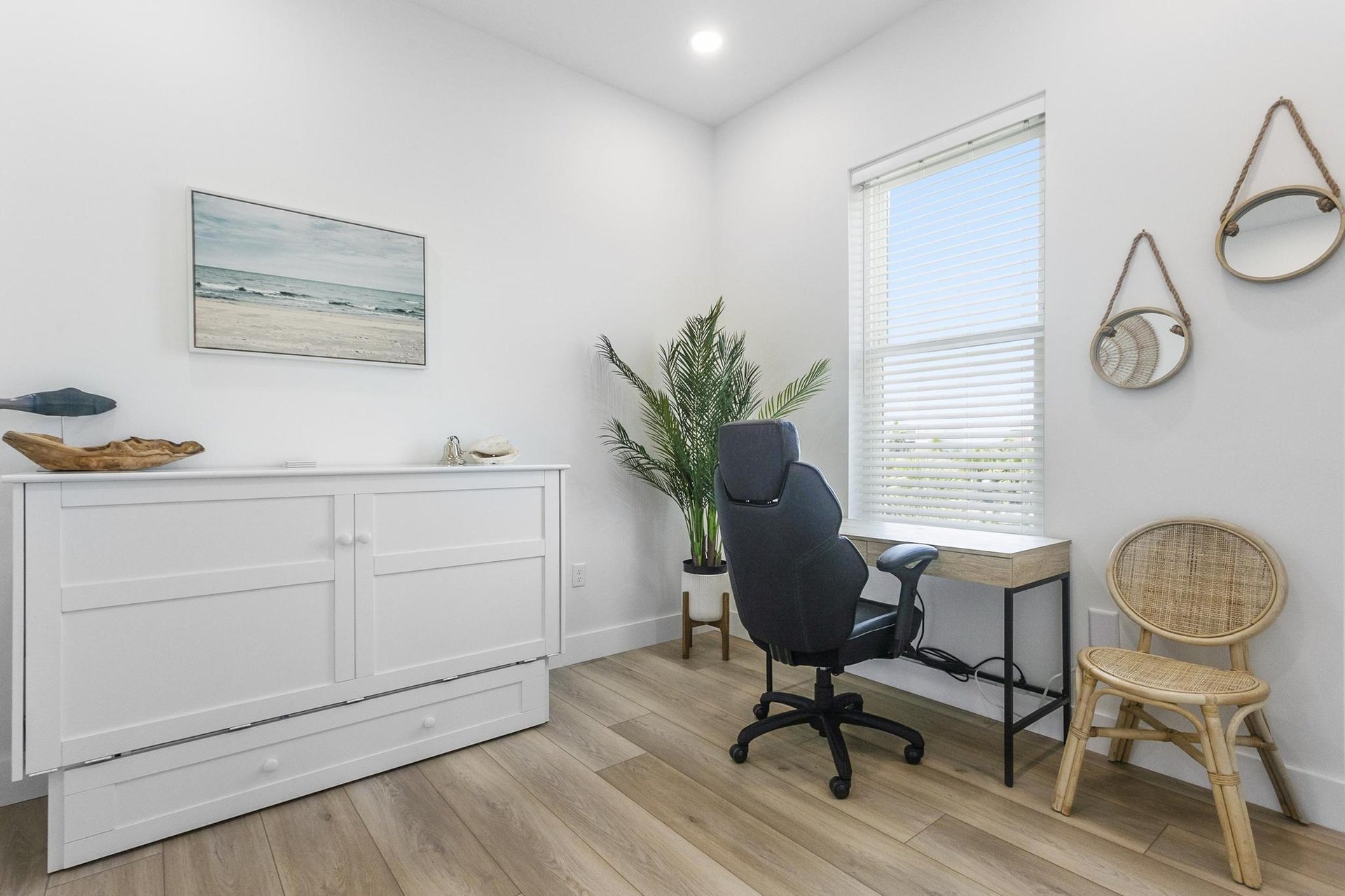 Via De Luna 222  Driftwood 21