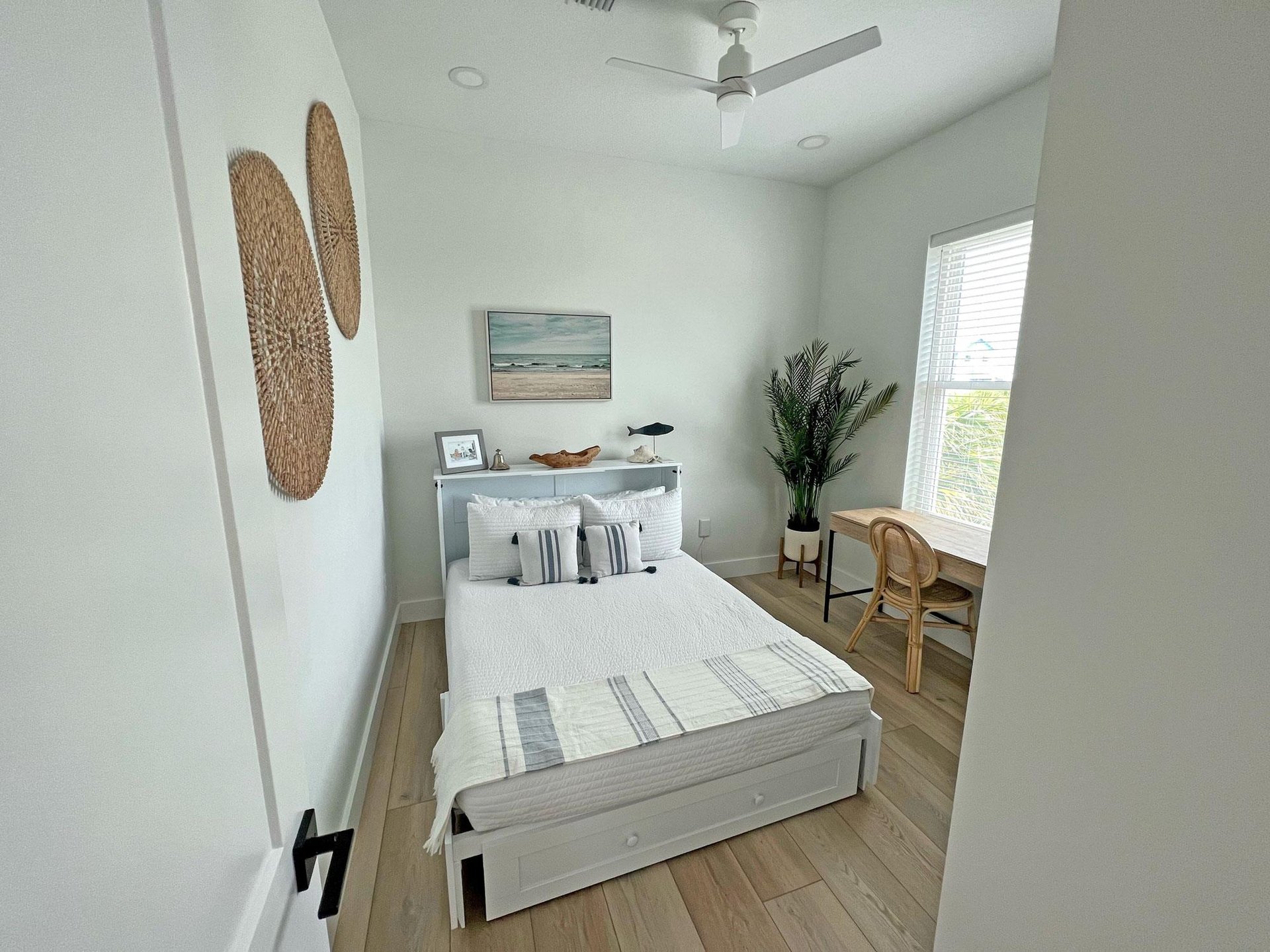 Via De Luna 222  Driftwood 22