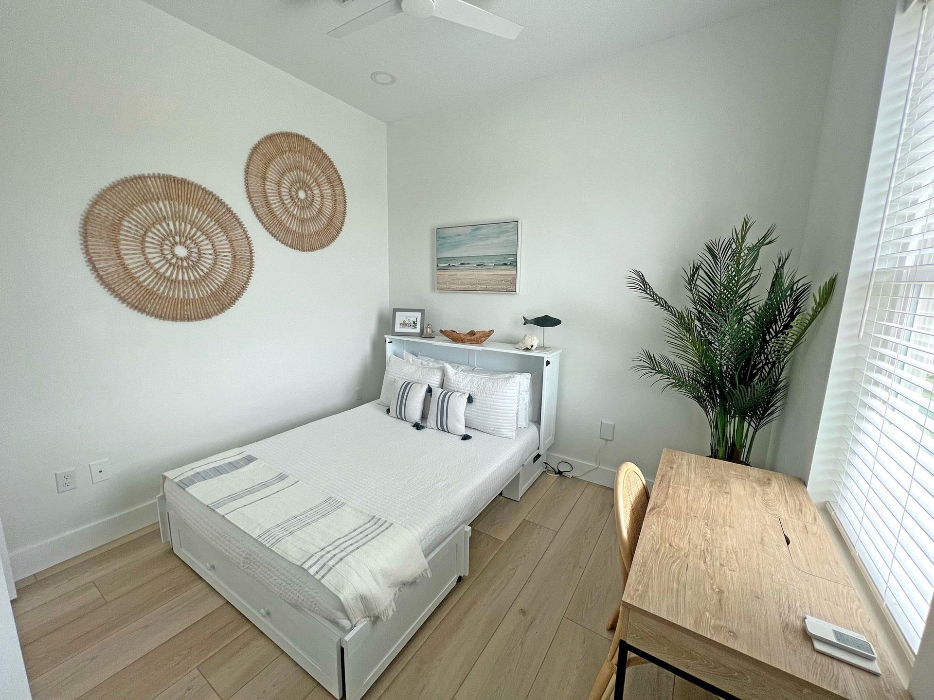 Via De Luna 222  Driftwood 23