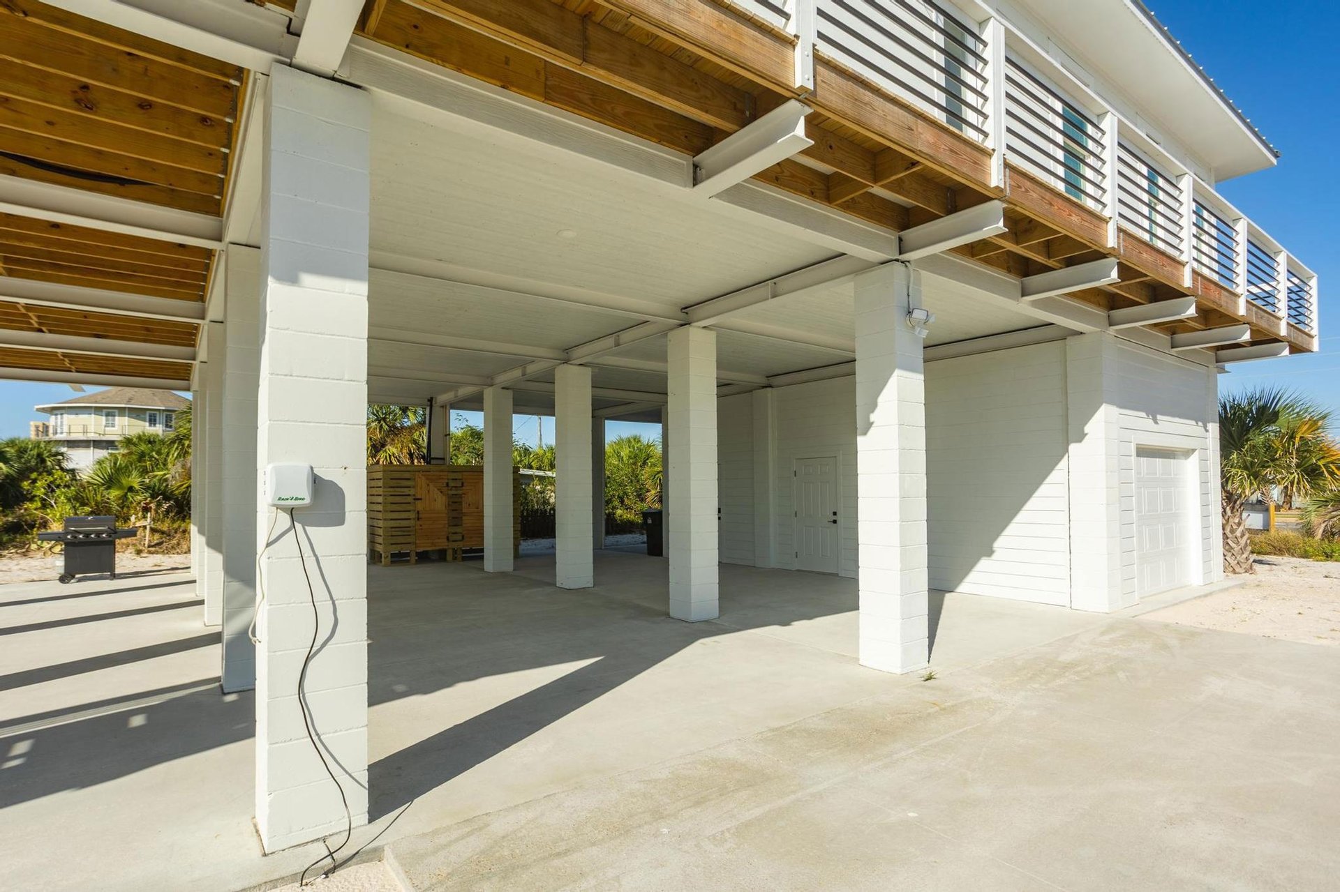 Via De Luna 222  Driftwood 28