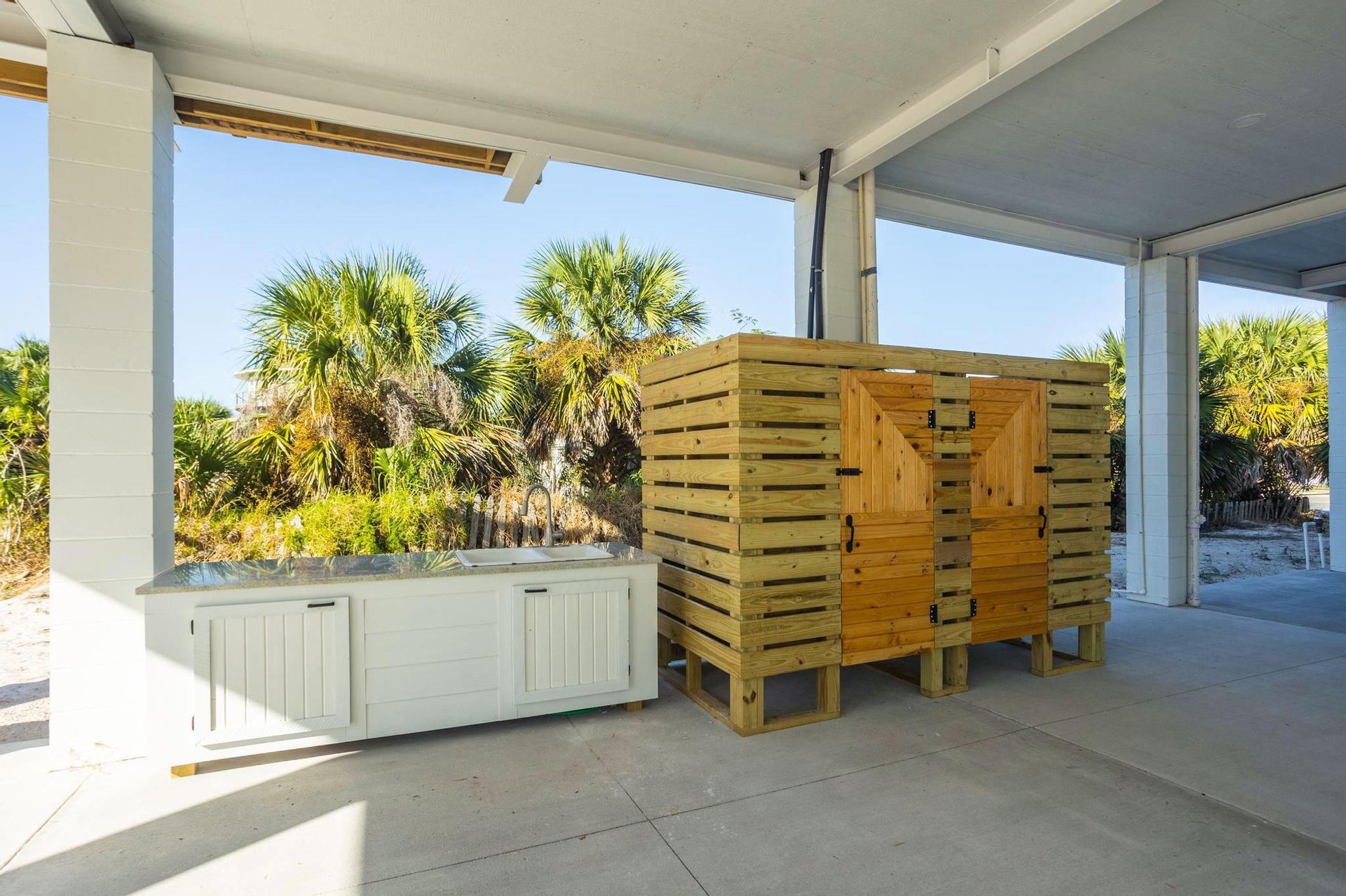 Via De Luna 222  Driftwood 31