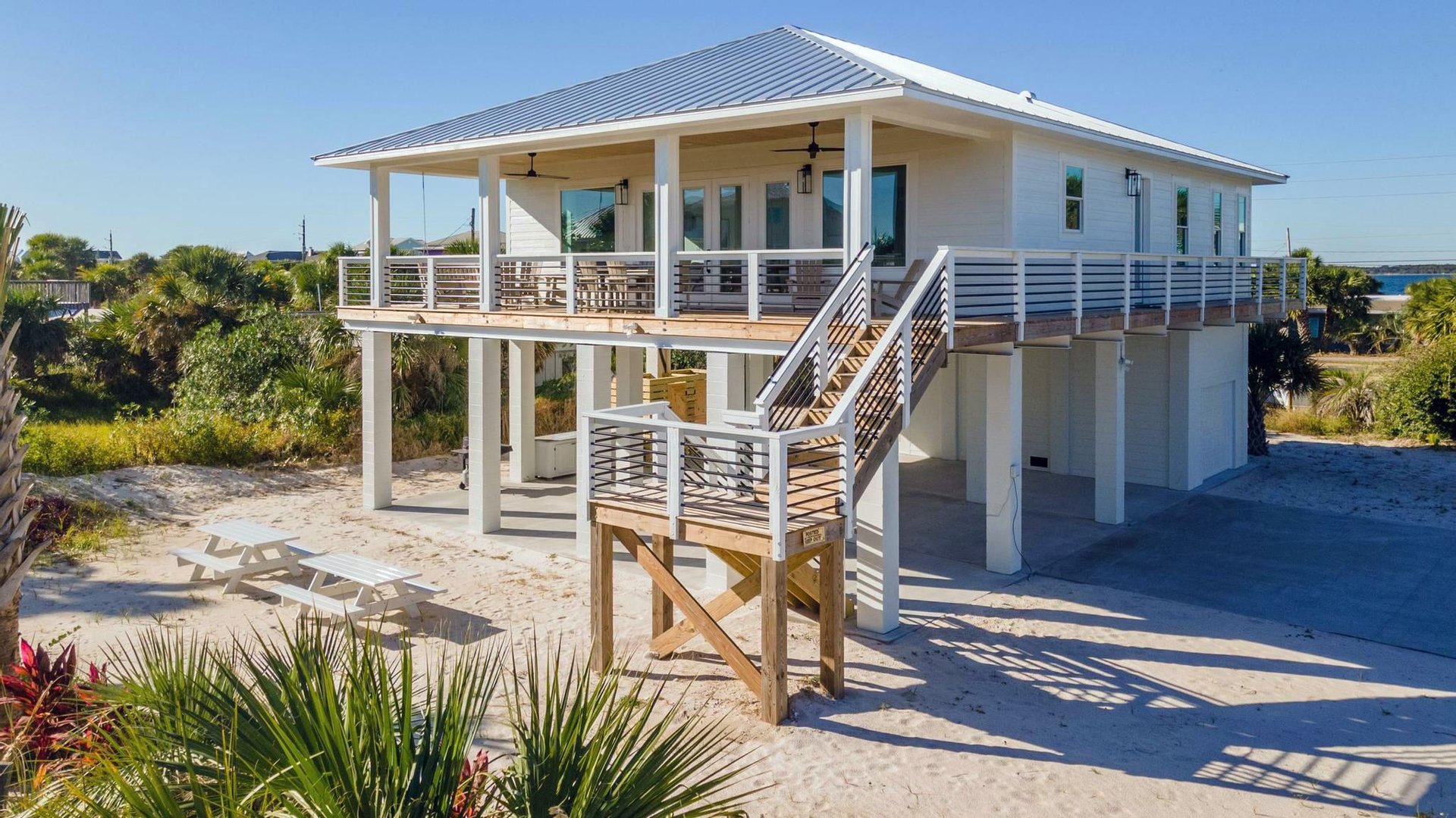 Via De Luna 222  Driftwood 36