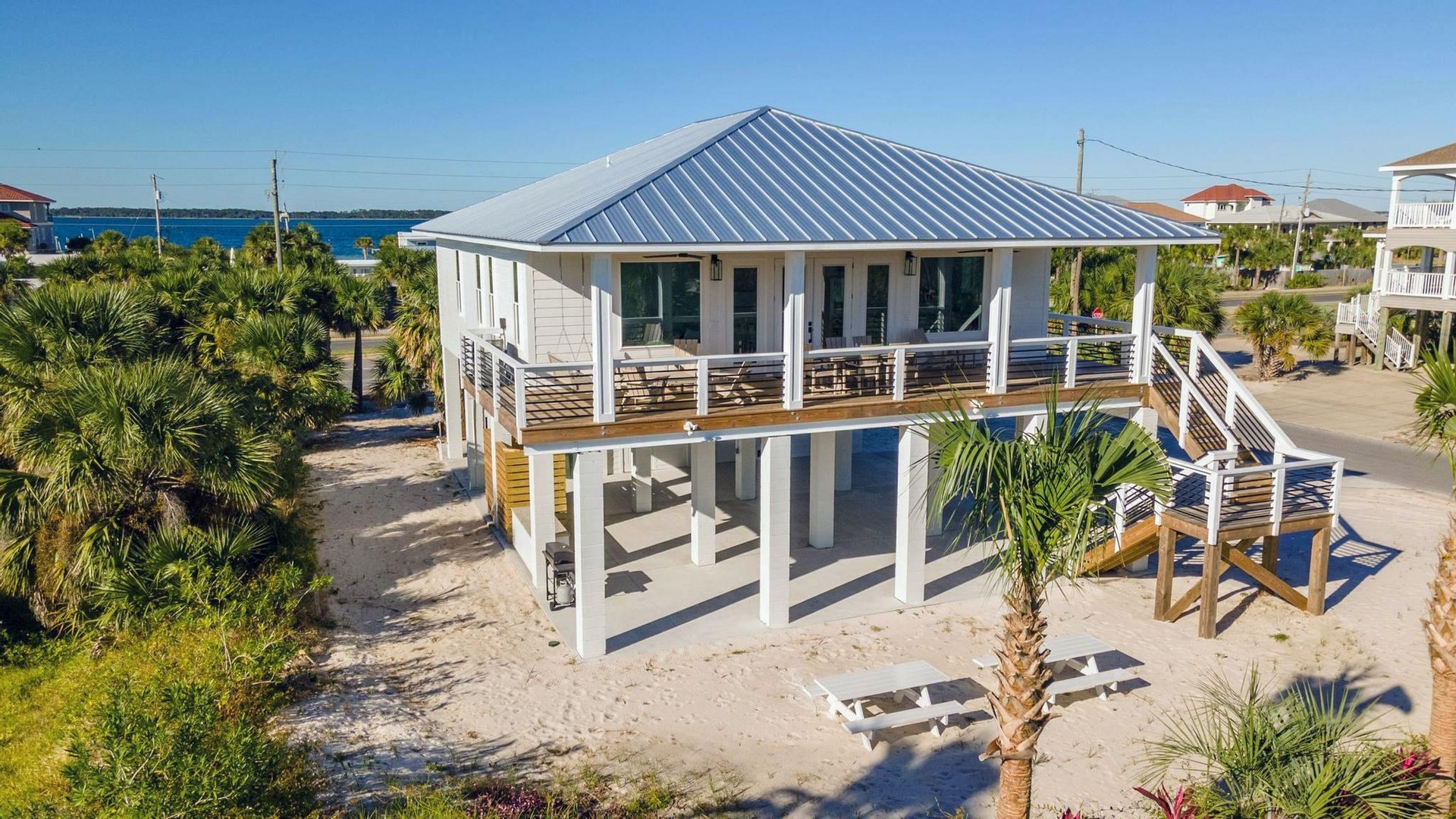 Via De Luna 222  Driftwood 38