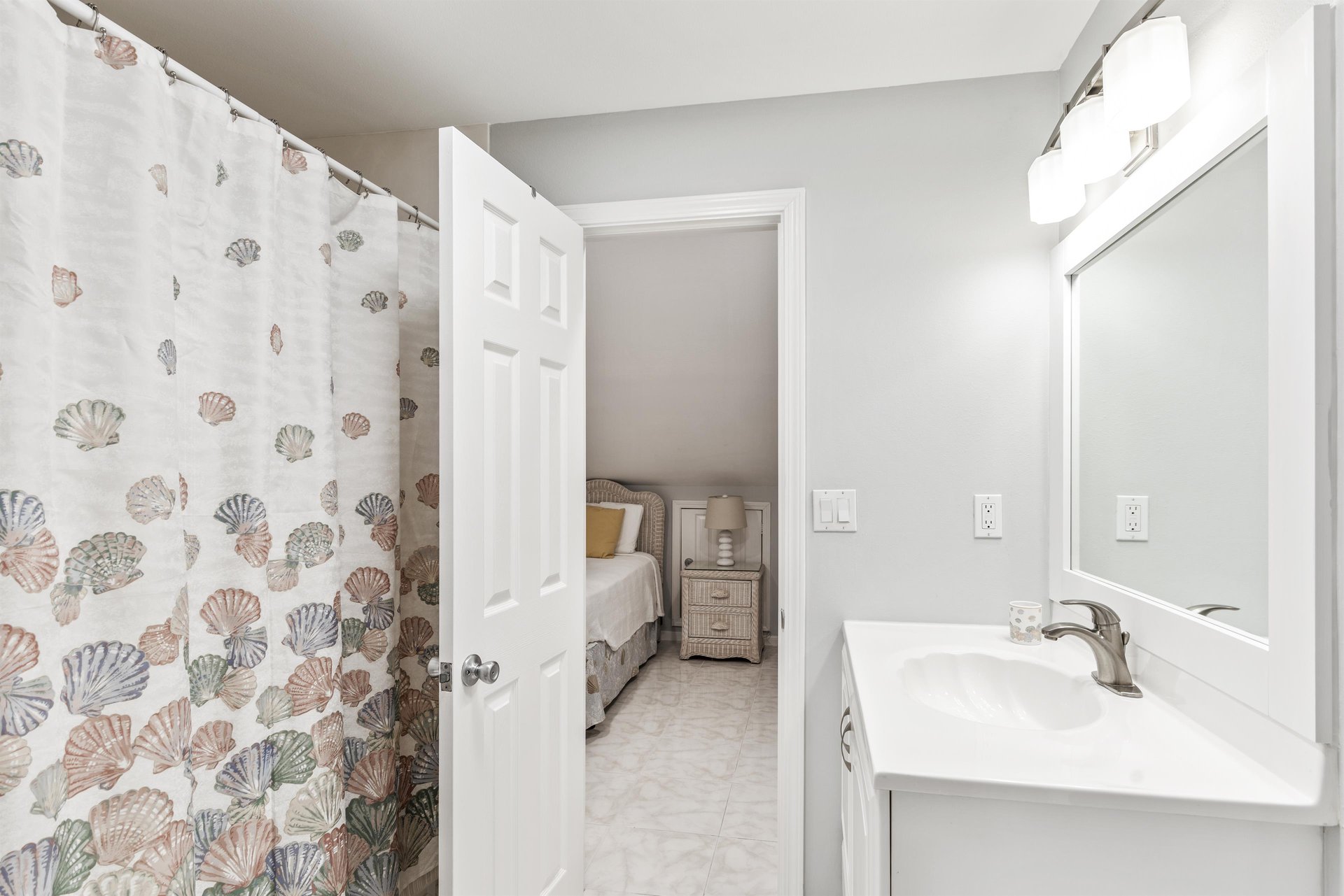 Coral Reef Club 43 16