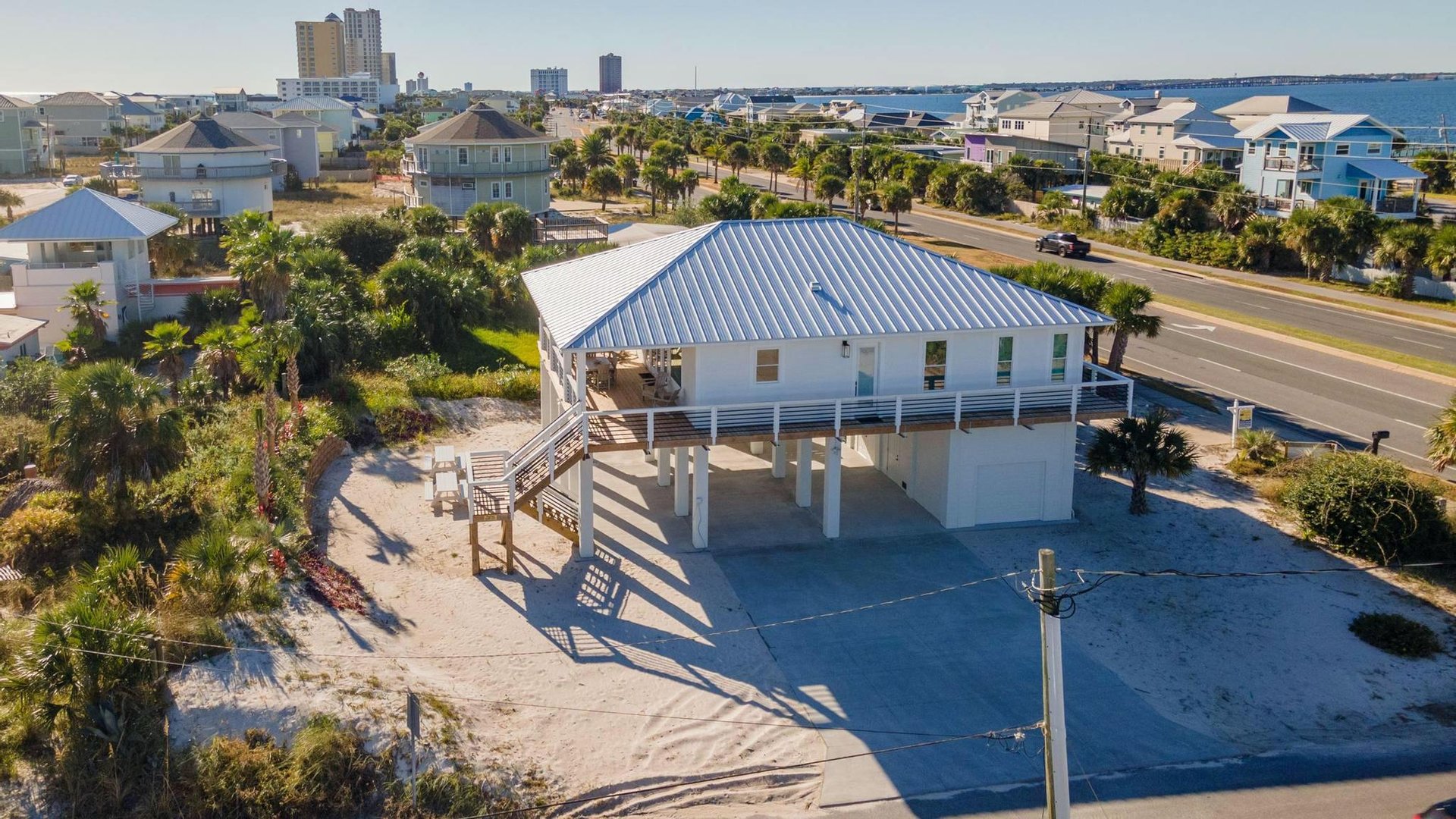 Via De Luna 222  Driftwood 41