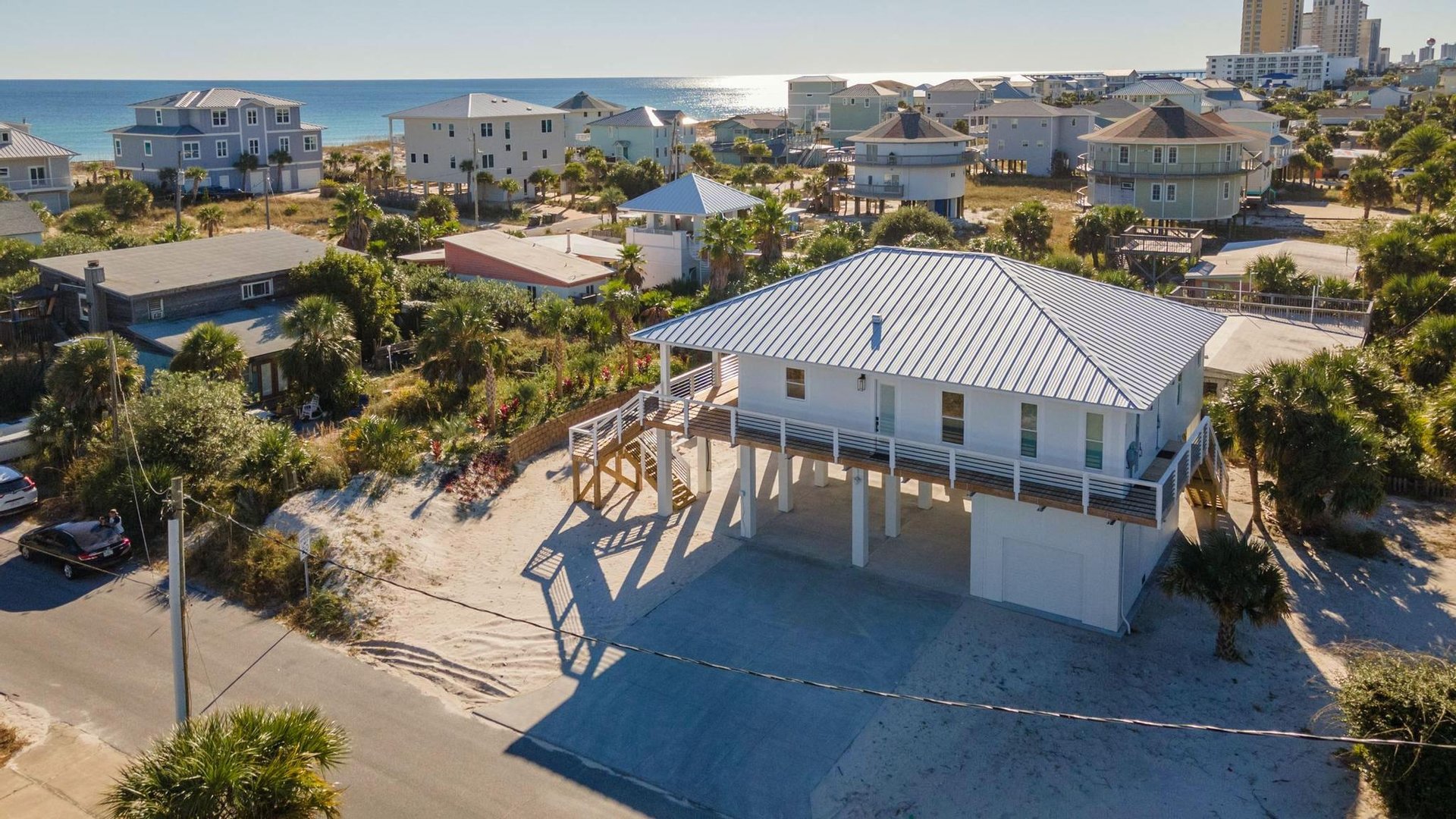 Via De Luna 222  Driftwood 42