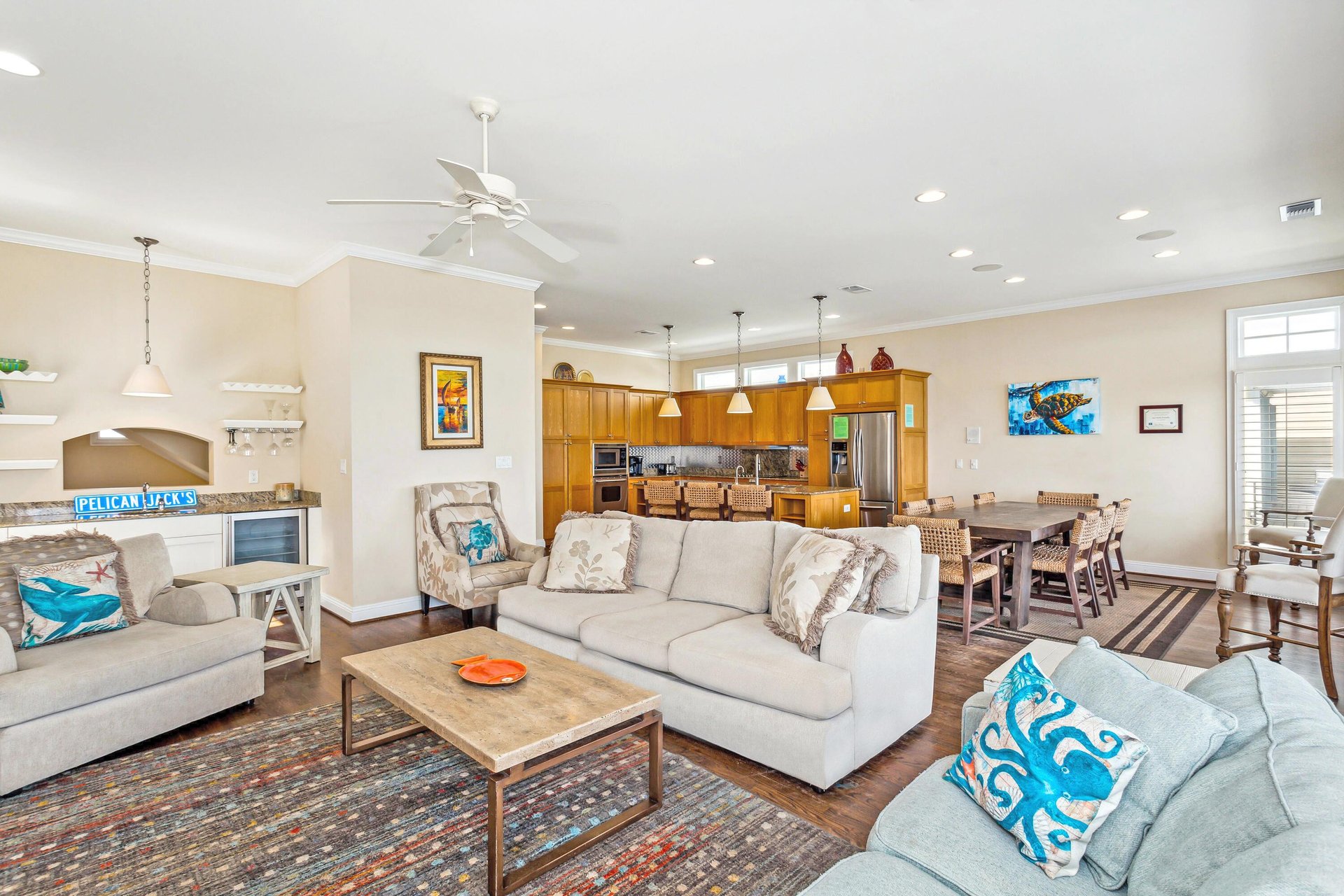 7793 Gulf Boulevard  Pelican Jacks 6