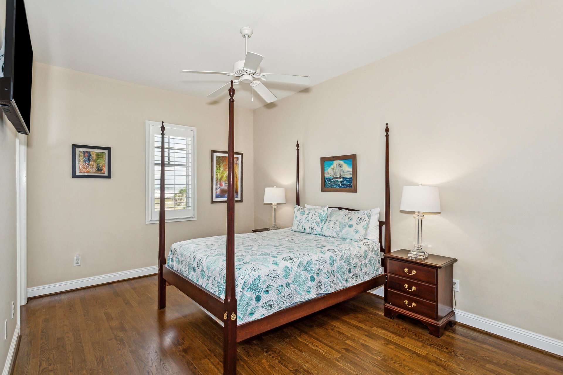 7793 Gulf Boulevard  Pelican Jacks 22