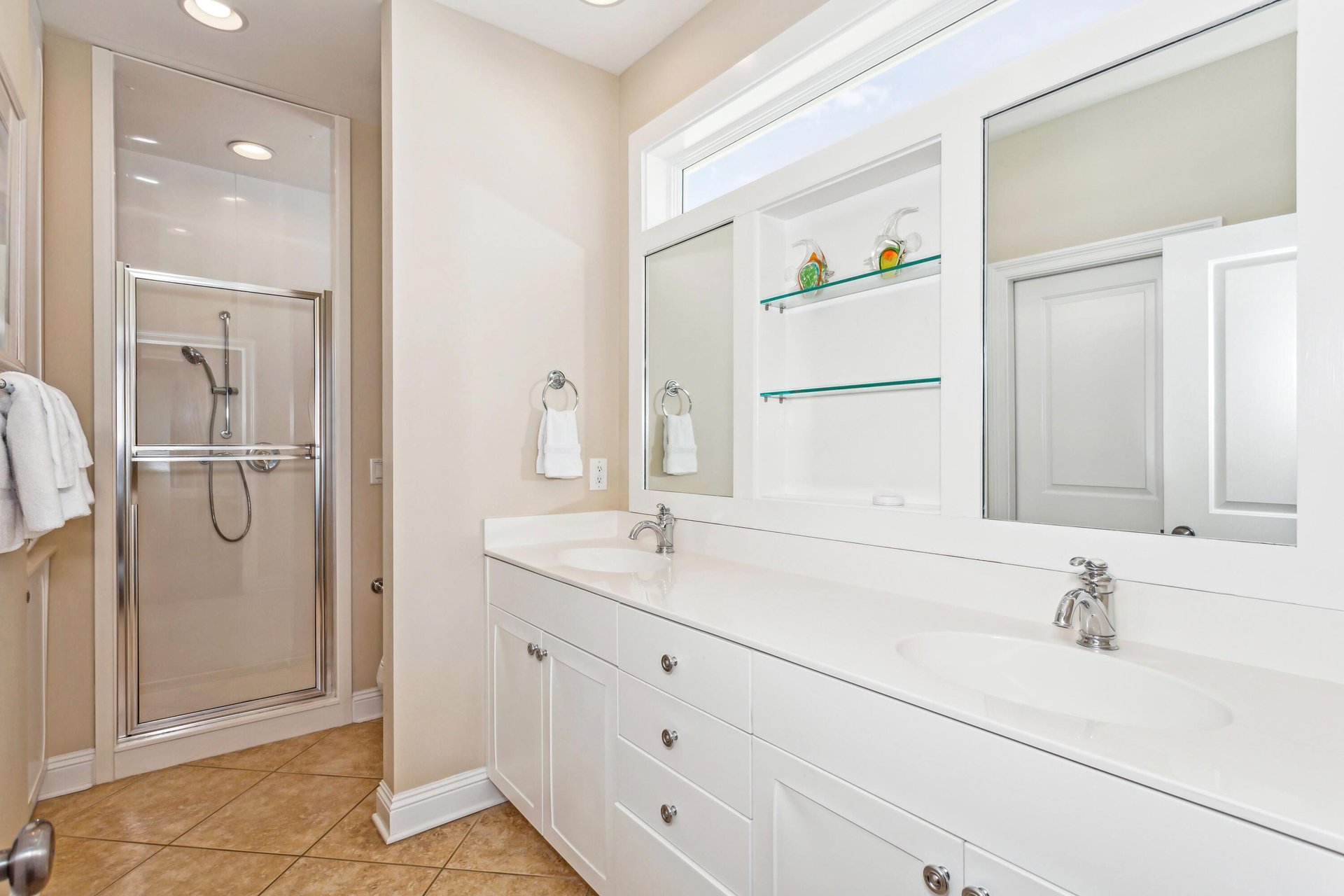 7793 Gulf Boulevard  Pelican Jacks 30