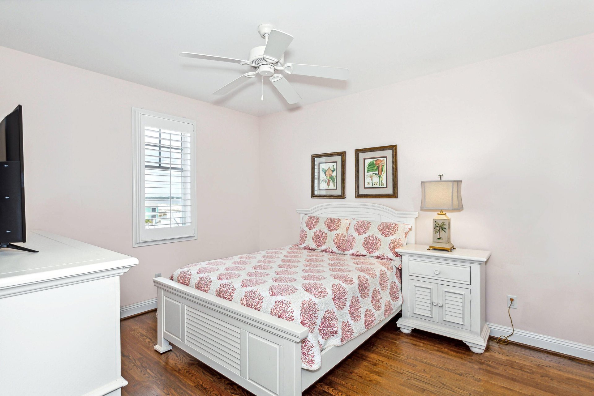 7793 Gulf Boulevard  Pelican Jacks 41