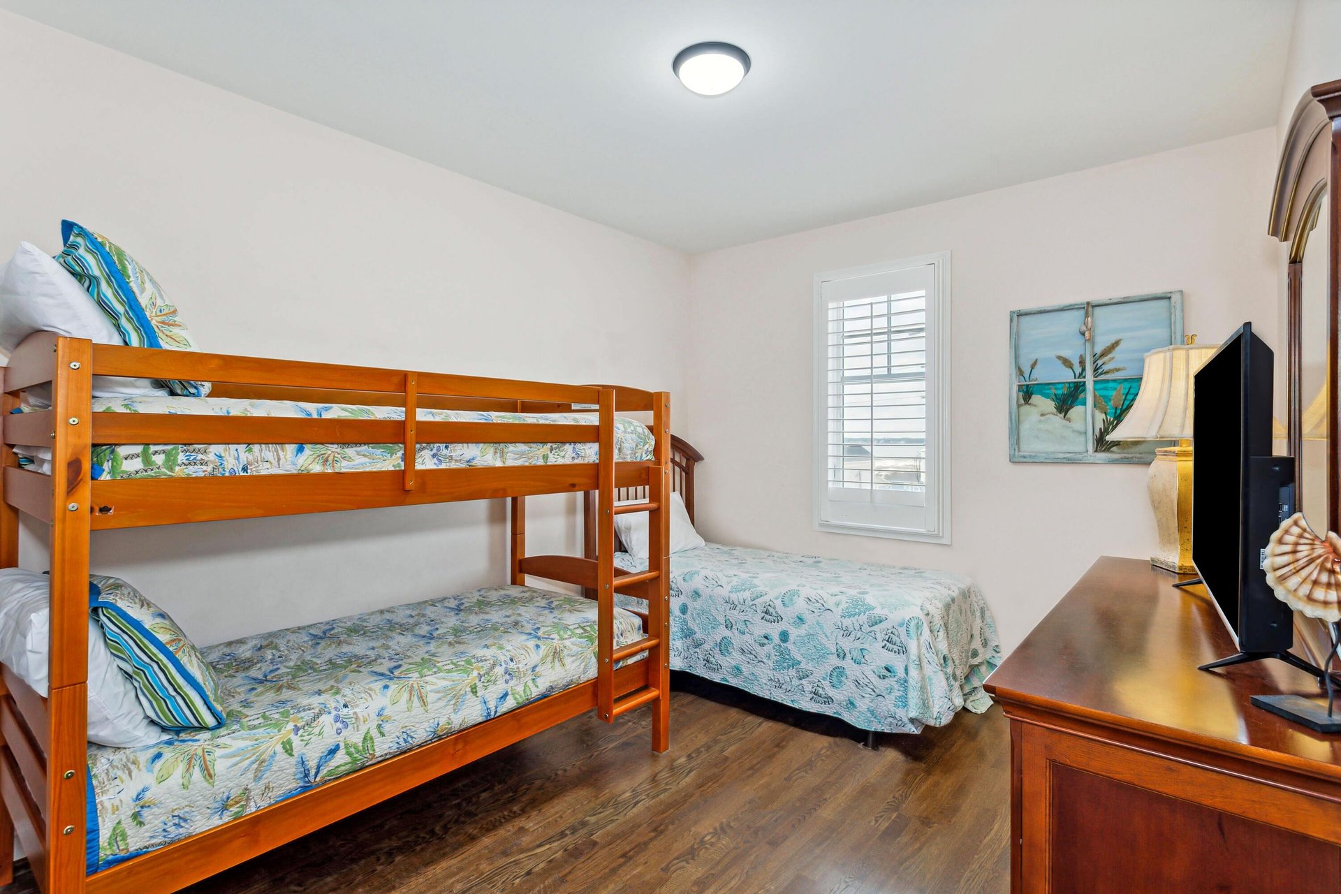 7793 Gulf Boulevard  Pelican Jacks 42