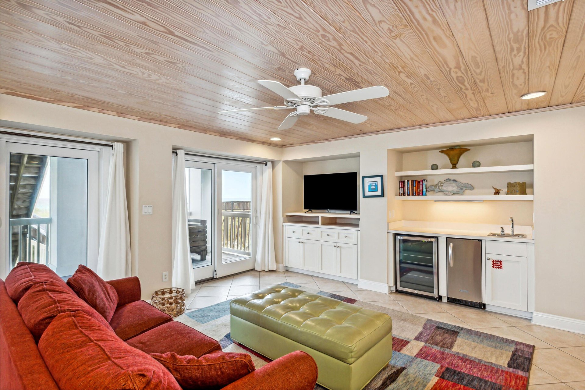 7793 Gulf Boulevard  Pelican Jacks 47