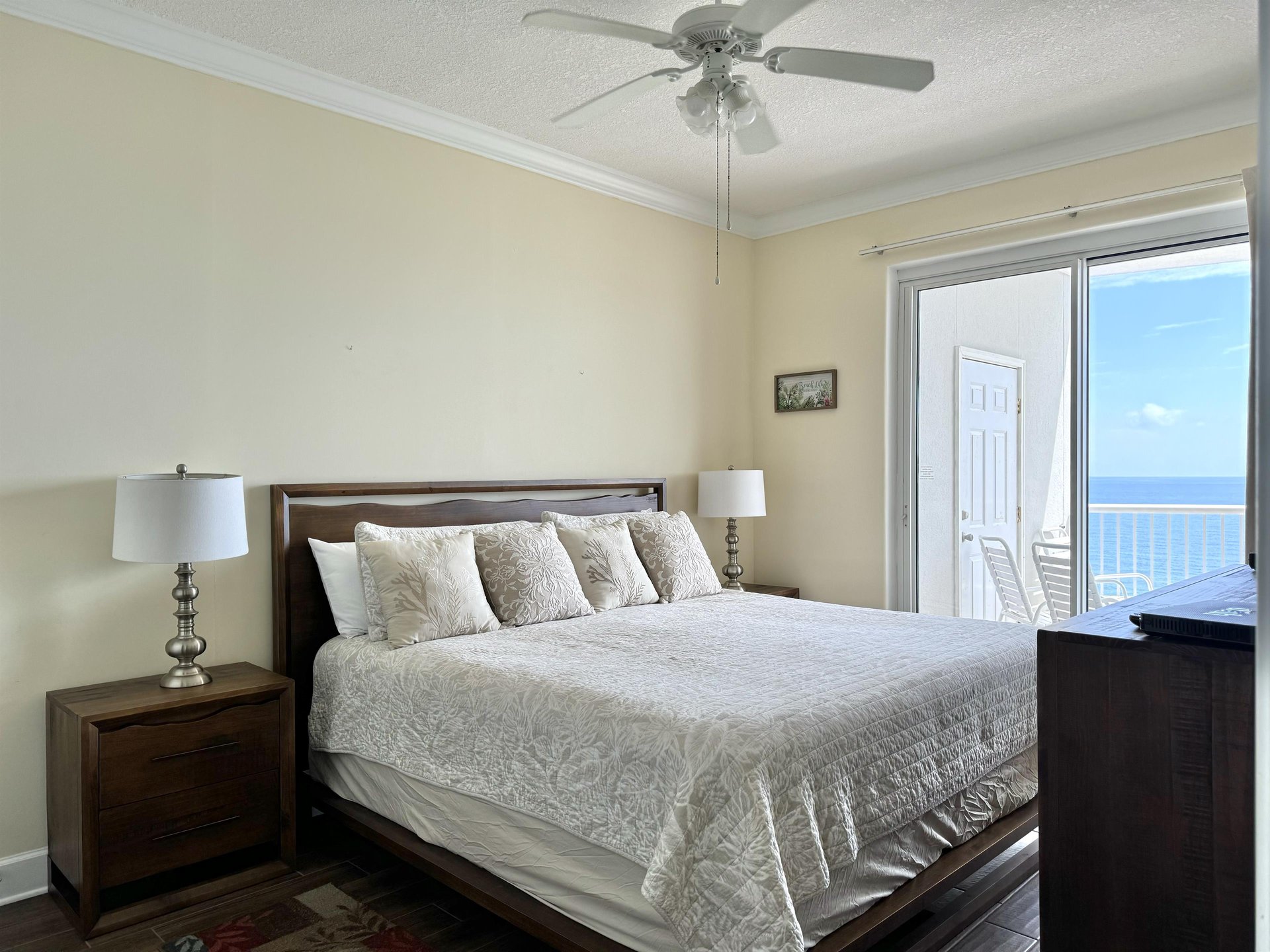 Island Royale 1105 8