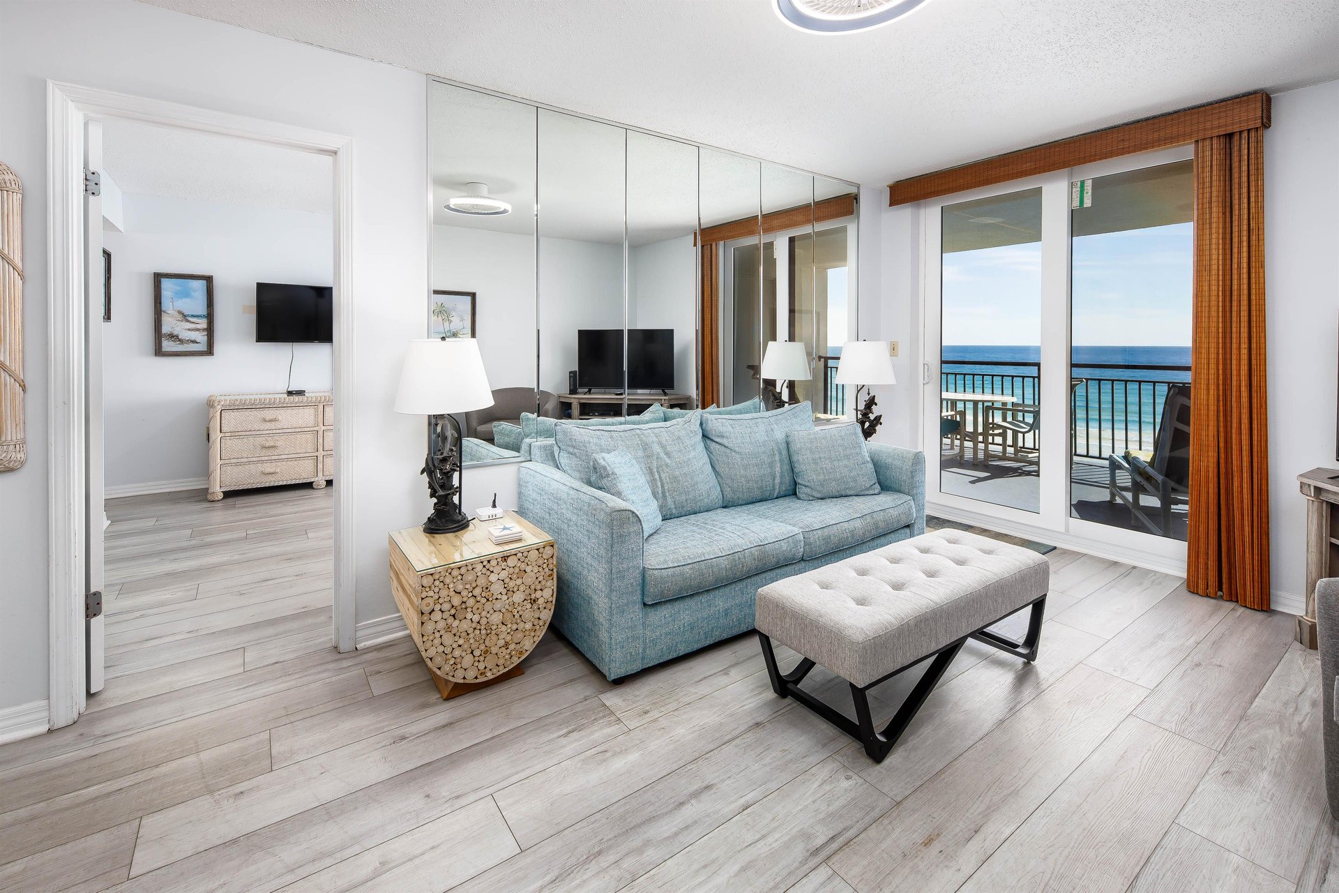 Nautilus Unit 1606 5