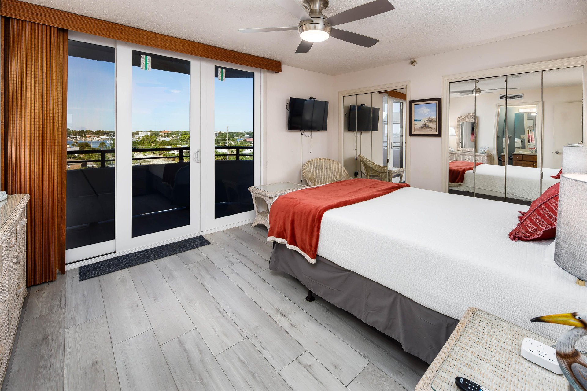 Nautilus Unit 1606 14