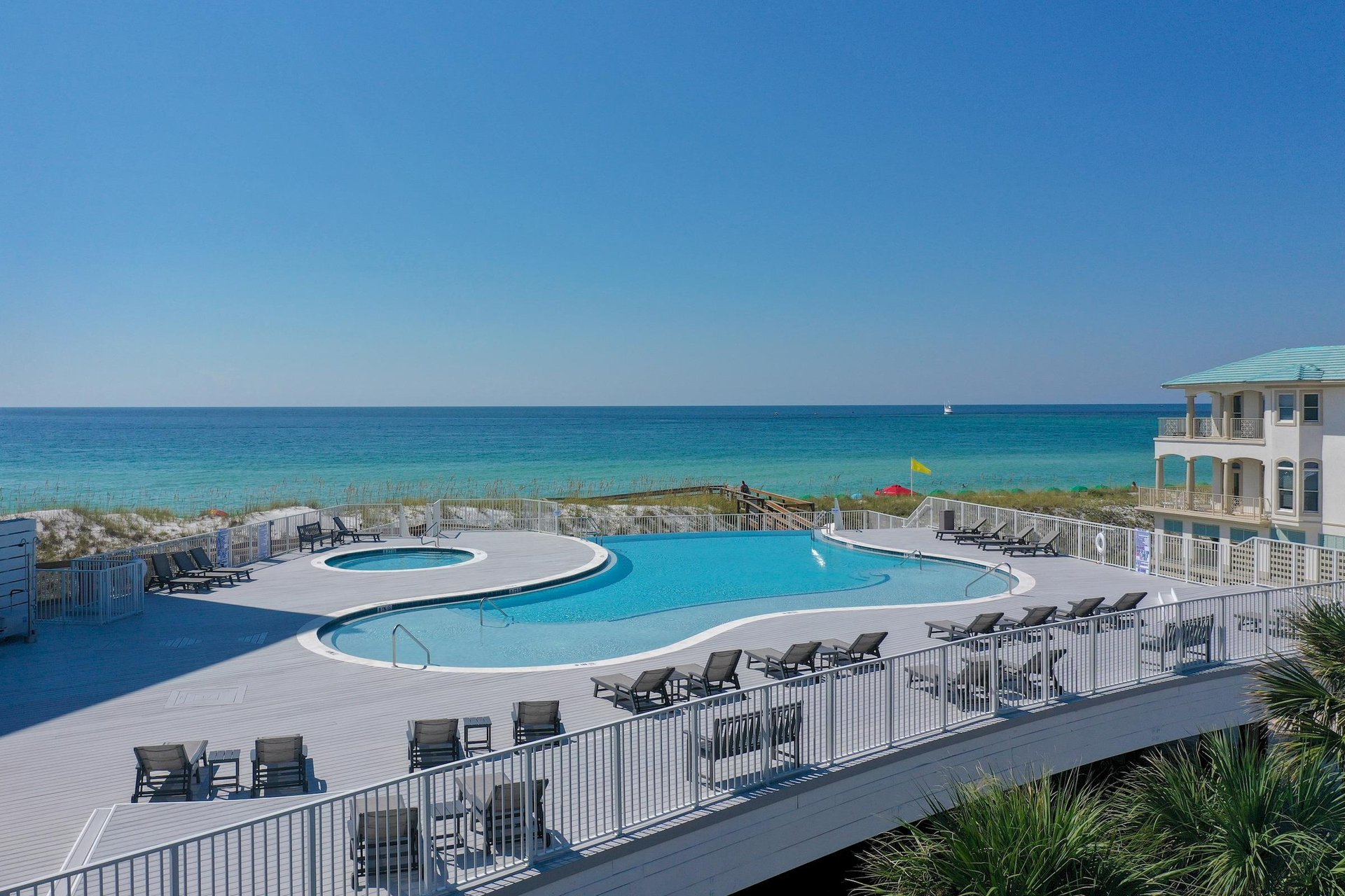 Beach Paradise Manor at Destin Pointe Resort 48