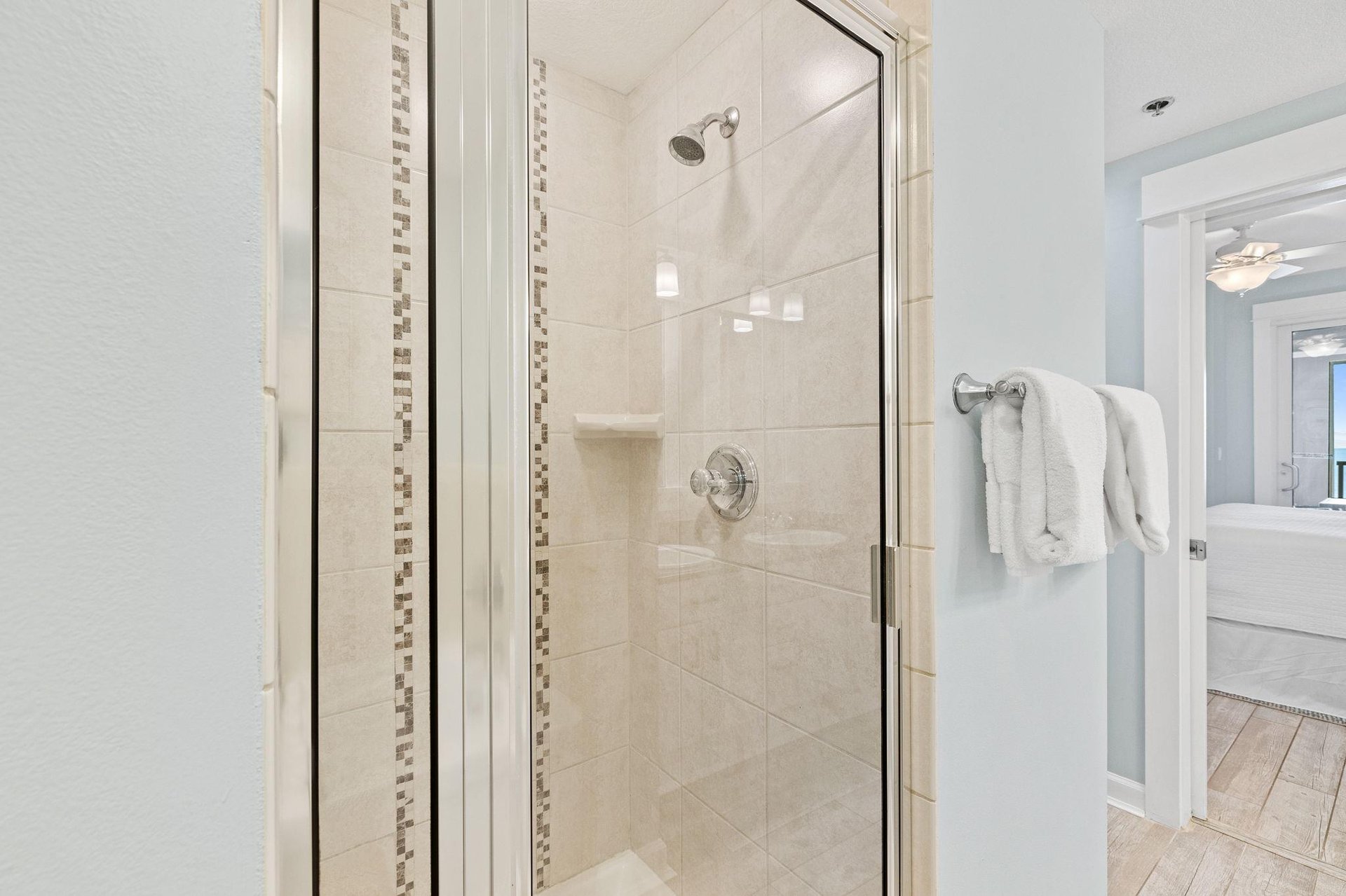 Grand Panama 1703 18