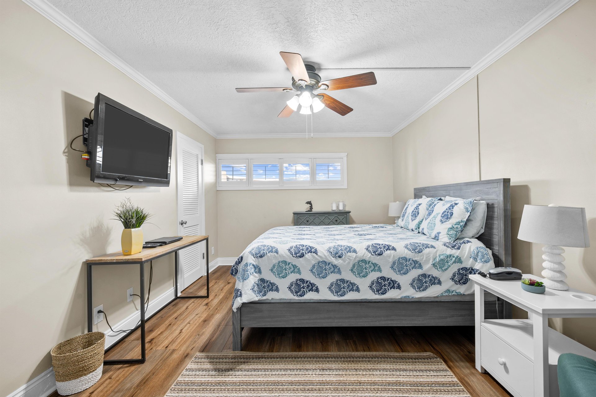 Holiday Surf and Racquet Unit 306 19