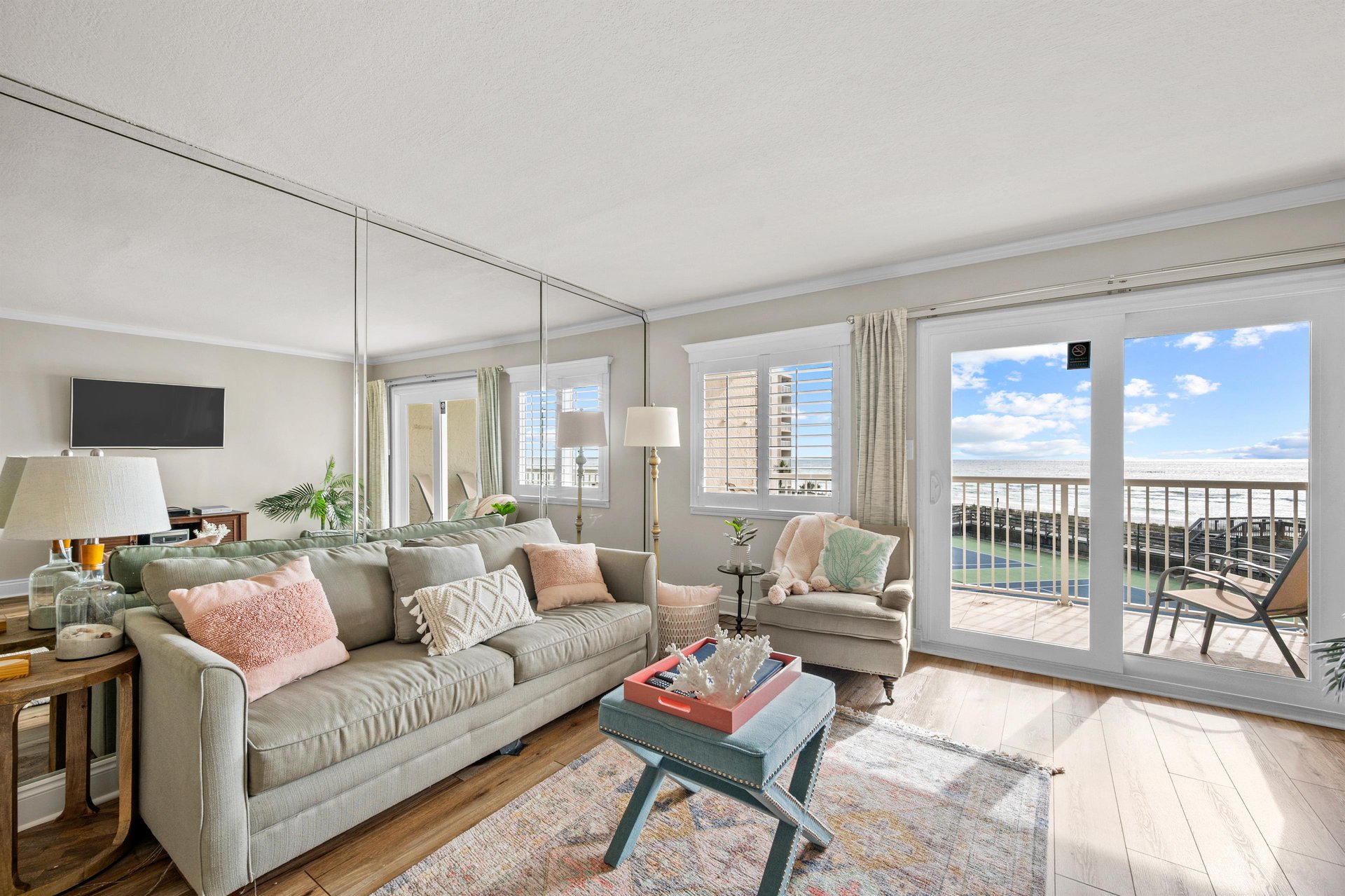 Holiday Surf and Racquet Unit 306 22