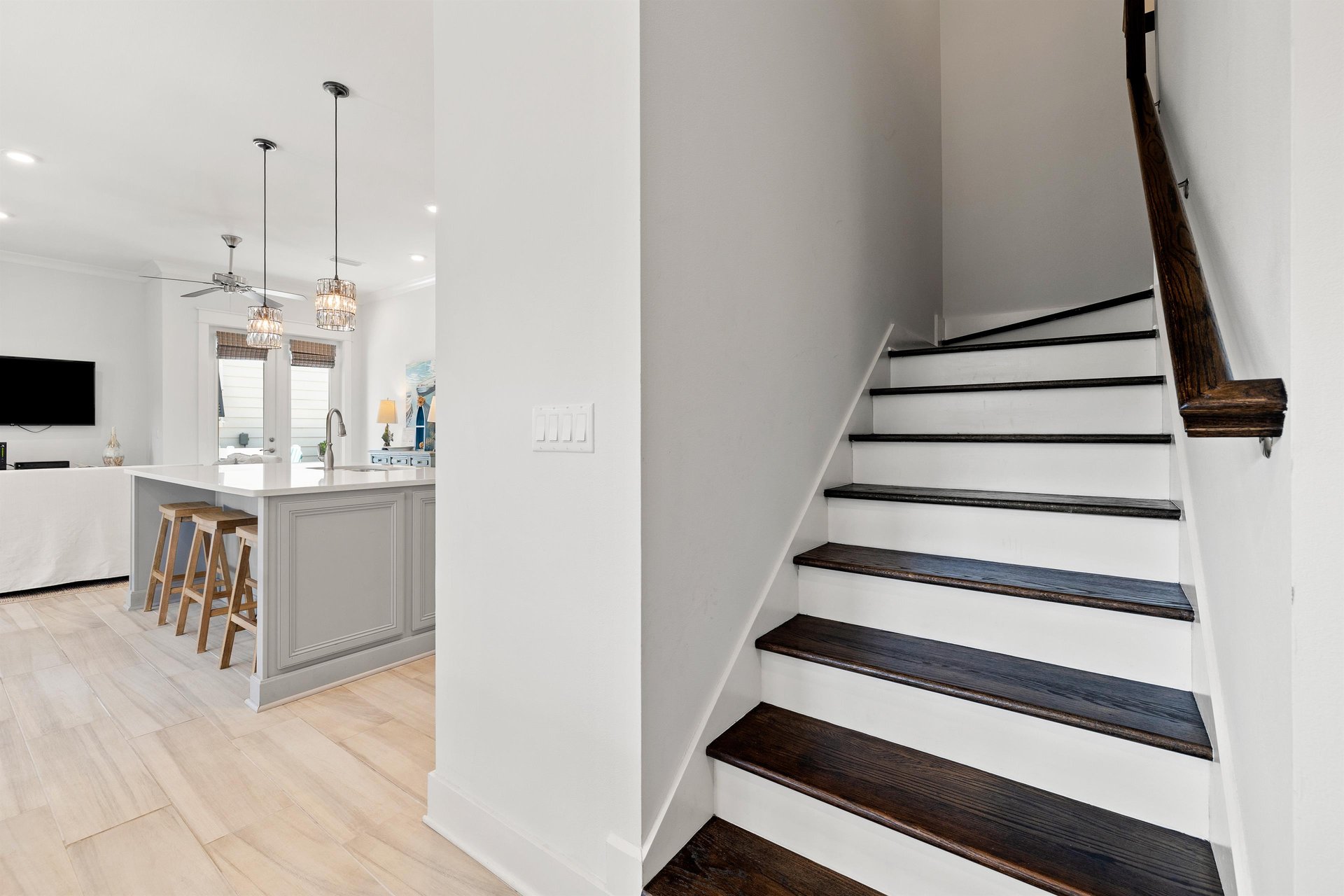 Paradise by the Pool 17