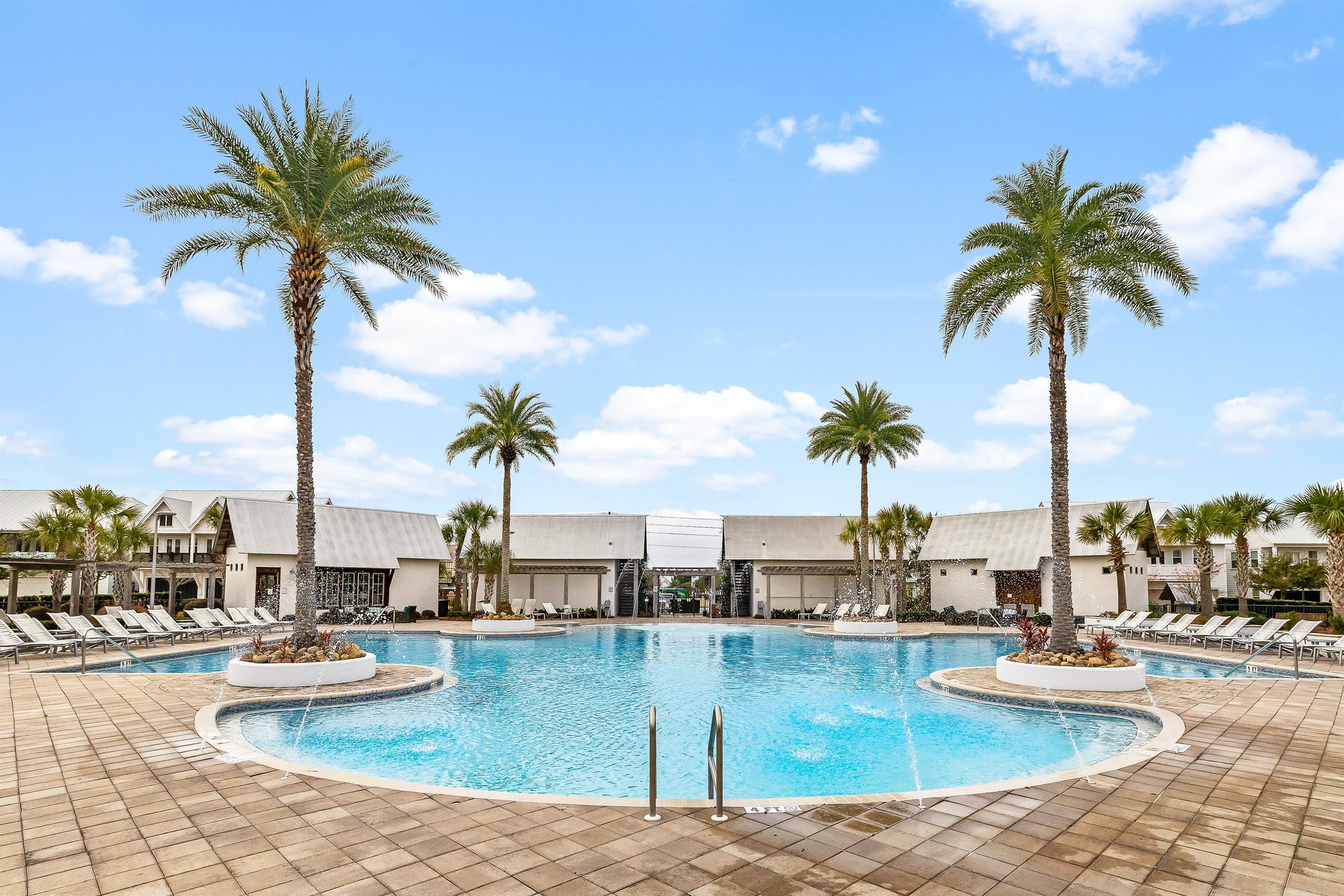 Paradise by the Pool 37