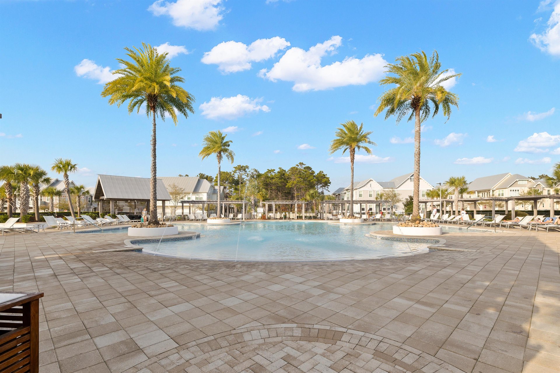 Paradise by the Pool 38