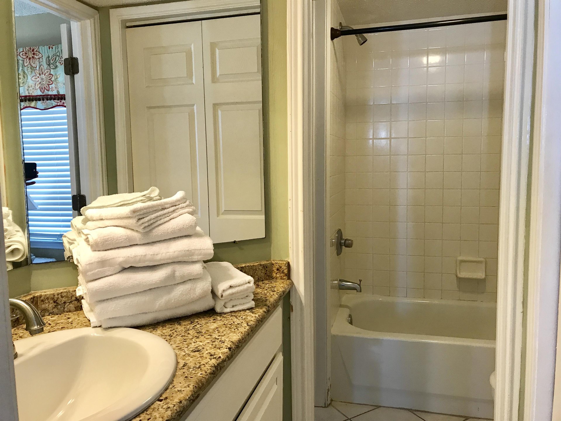 Surf Side Shores 1401 14