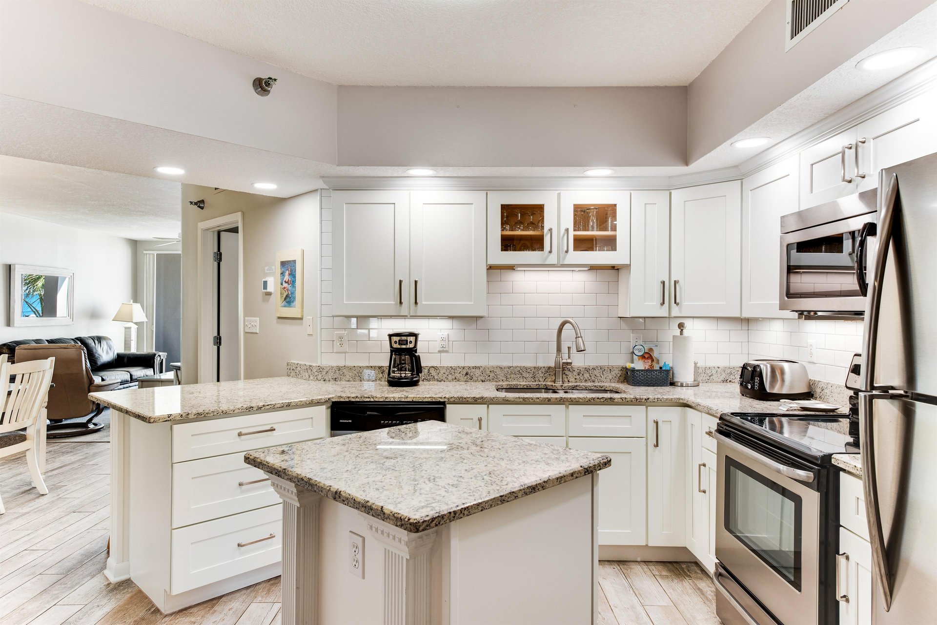 Pelican Pointe 203 10