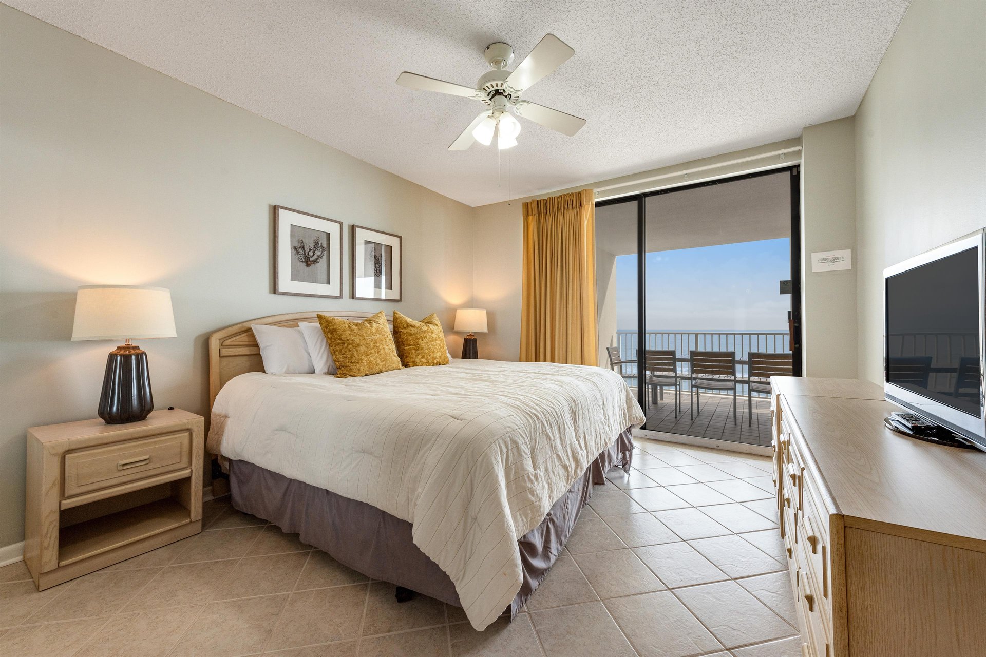 Pelican Pointe 804 14