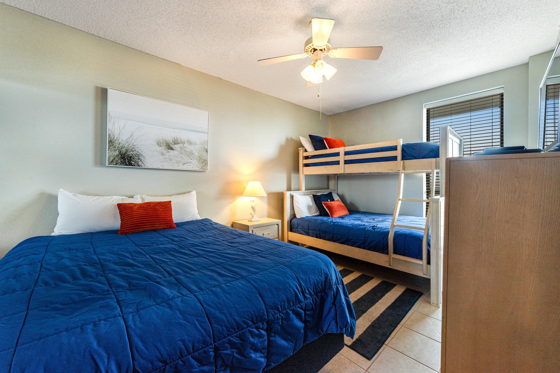 Pelican Pointe 804 22