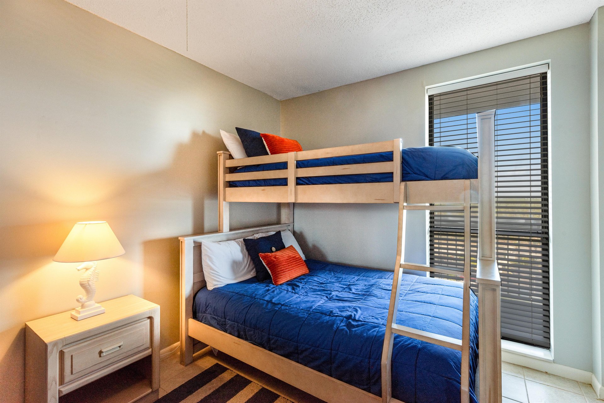 Pelican Pointe 804 24