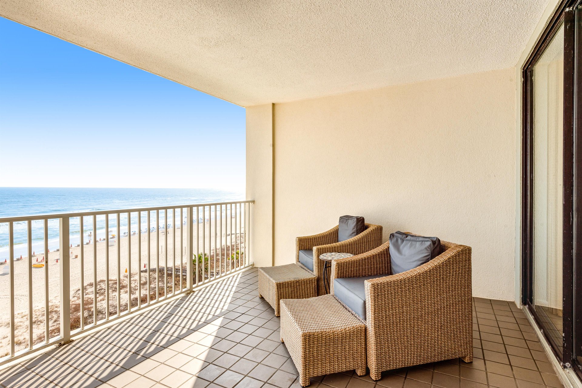 Pelican Pointe 804 28