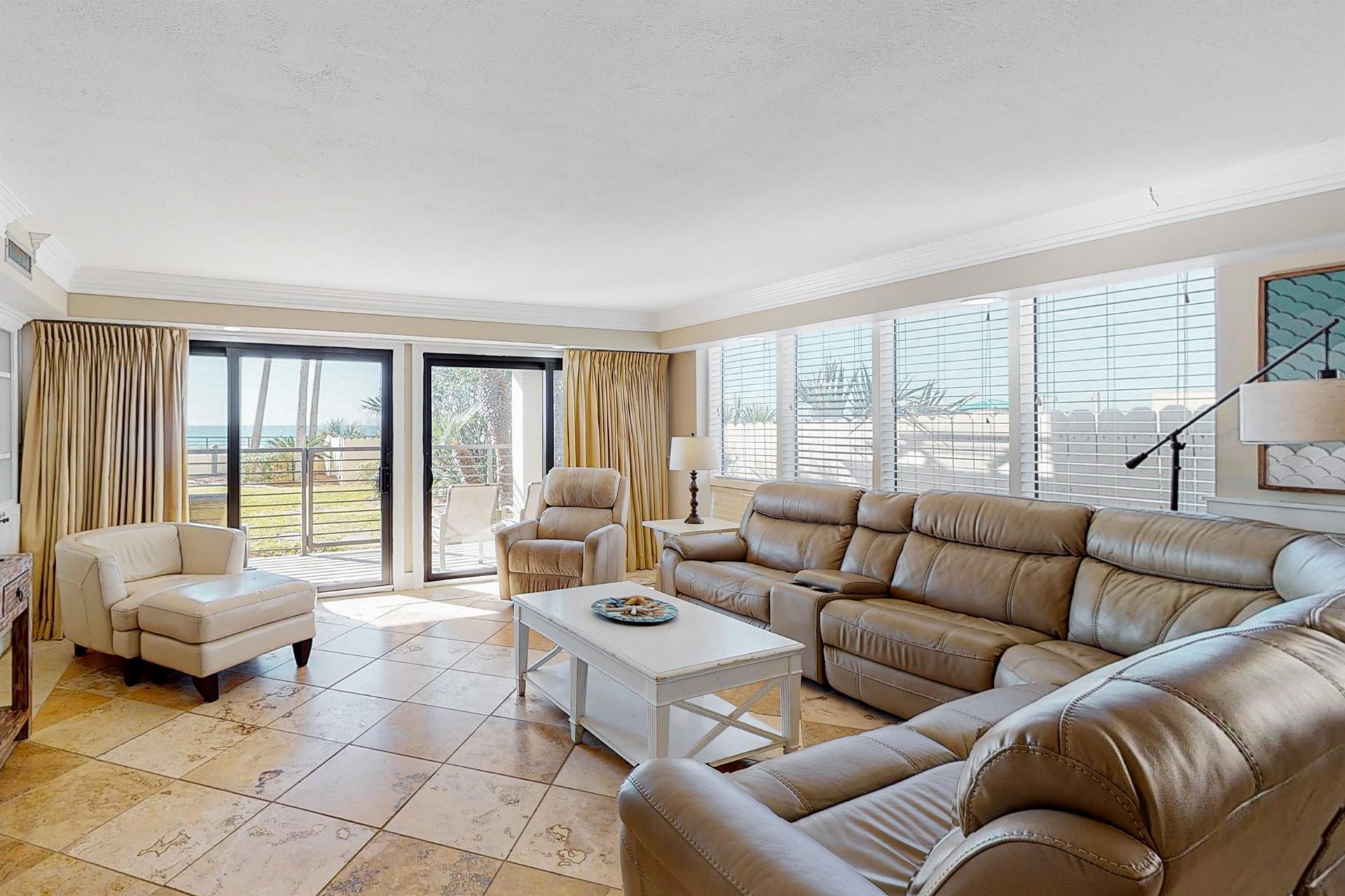 Emerald Towers 0106 1