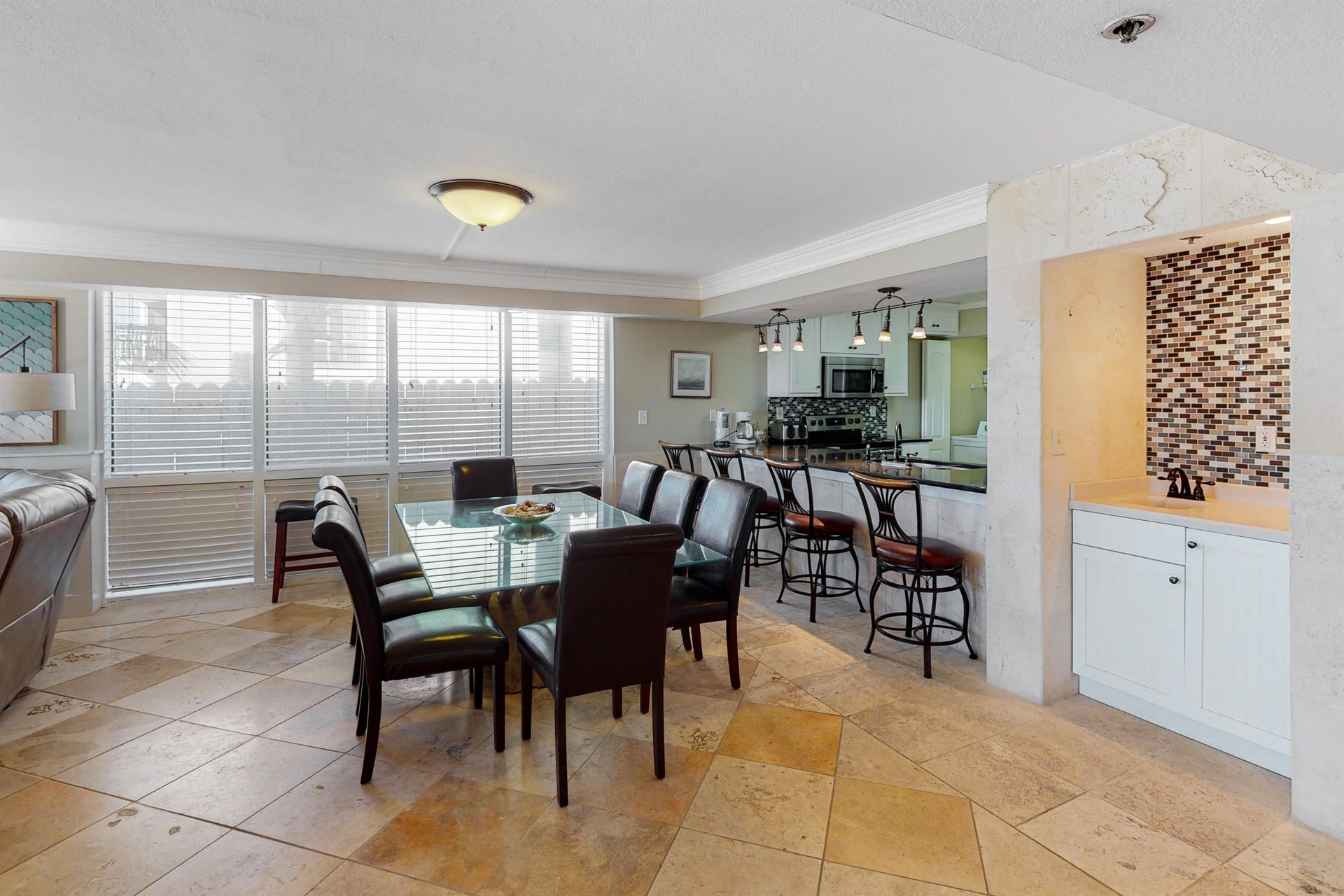 Emerald Towers 0106 4