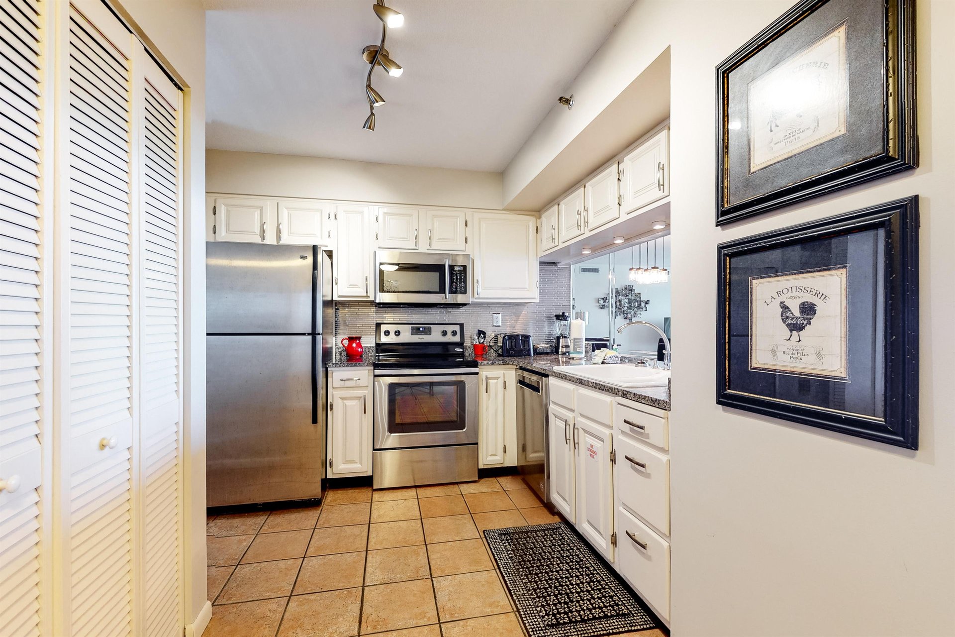 Emerald Towers 0903 13