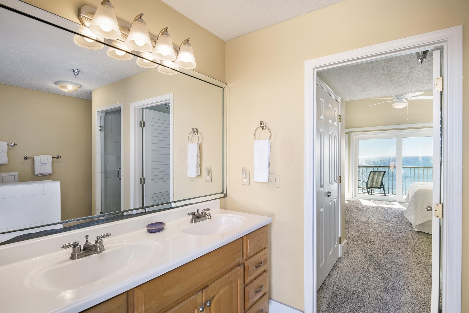 Destin Seafarer 214 16