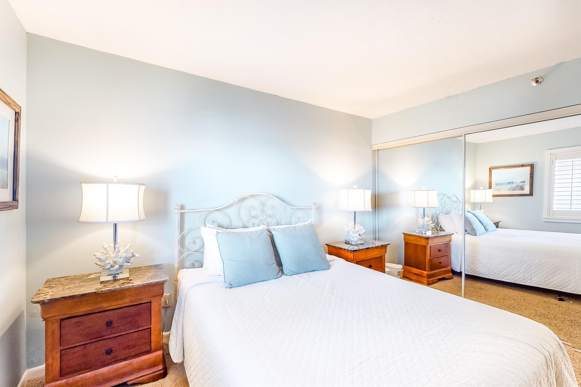 Emerald Towers 1204 11