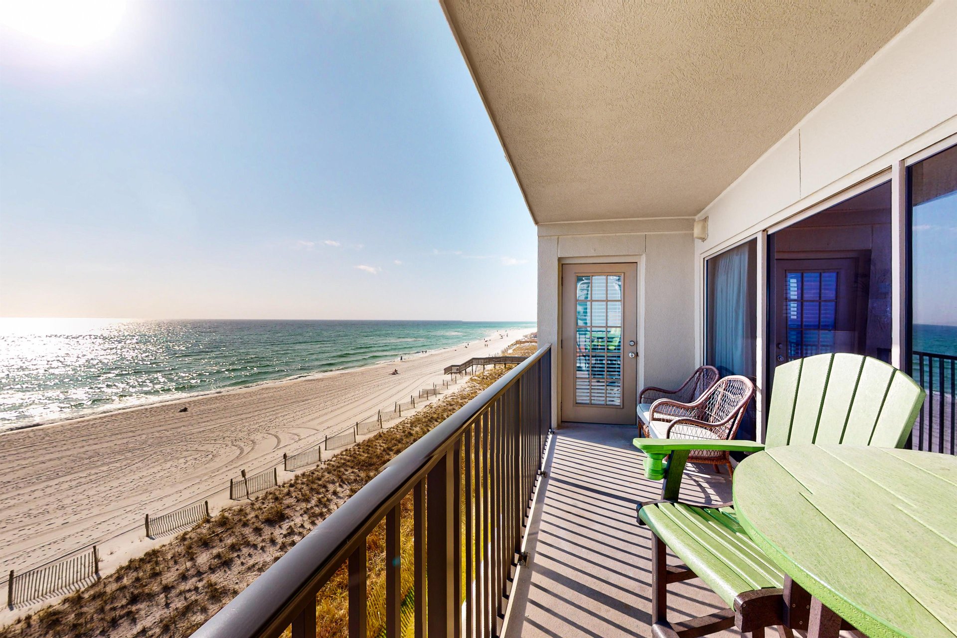 Emerald Towers West 4000 16